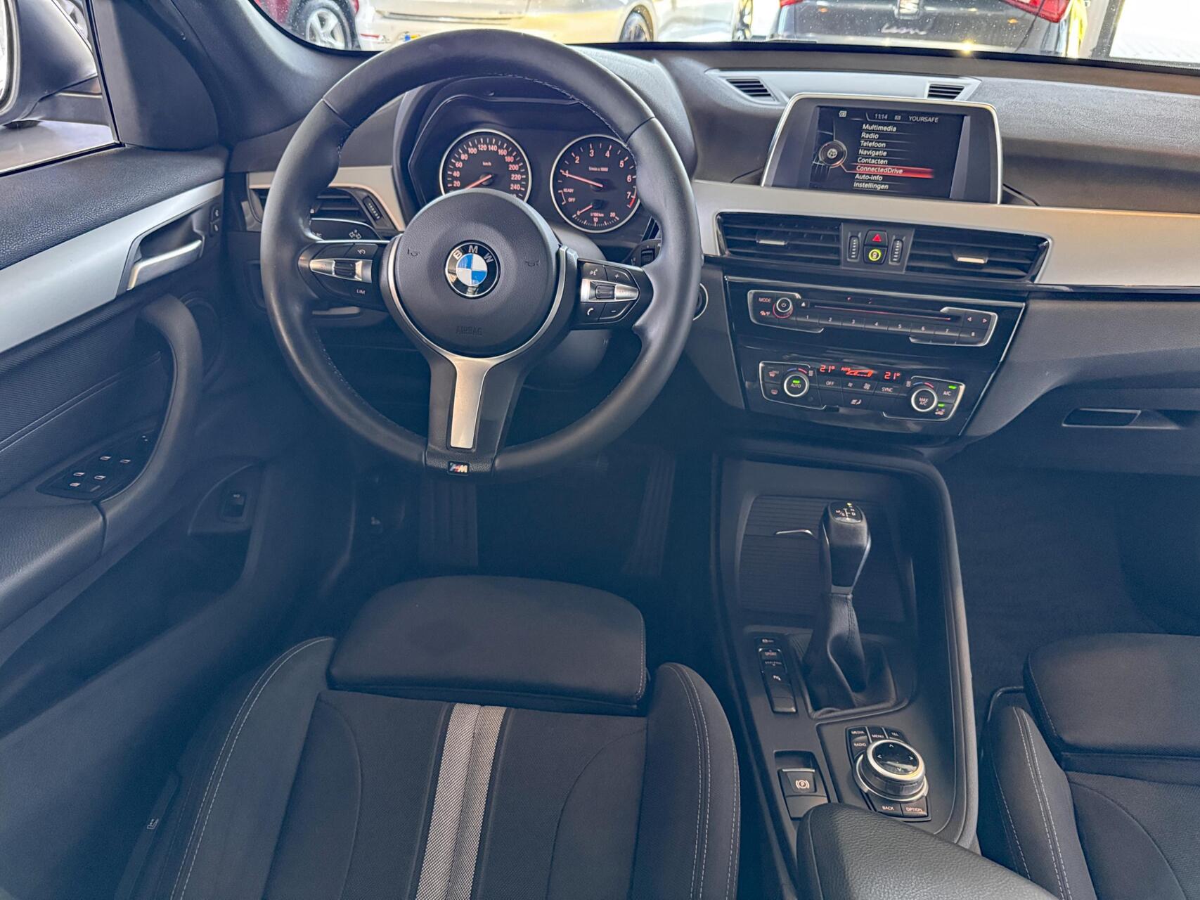 Foto van BMW X1 Sdrive18i