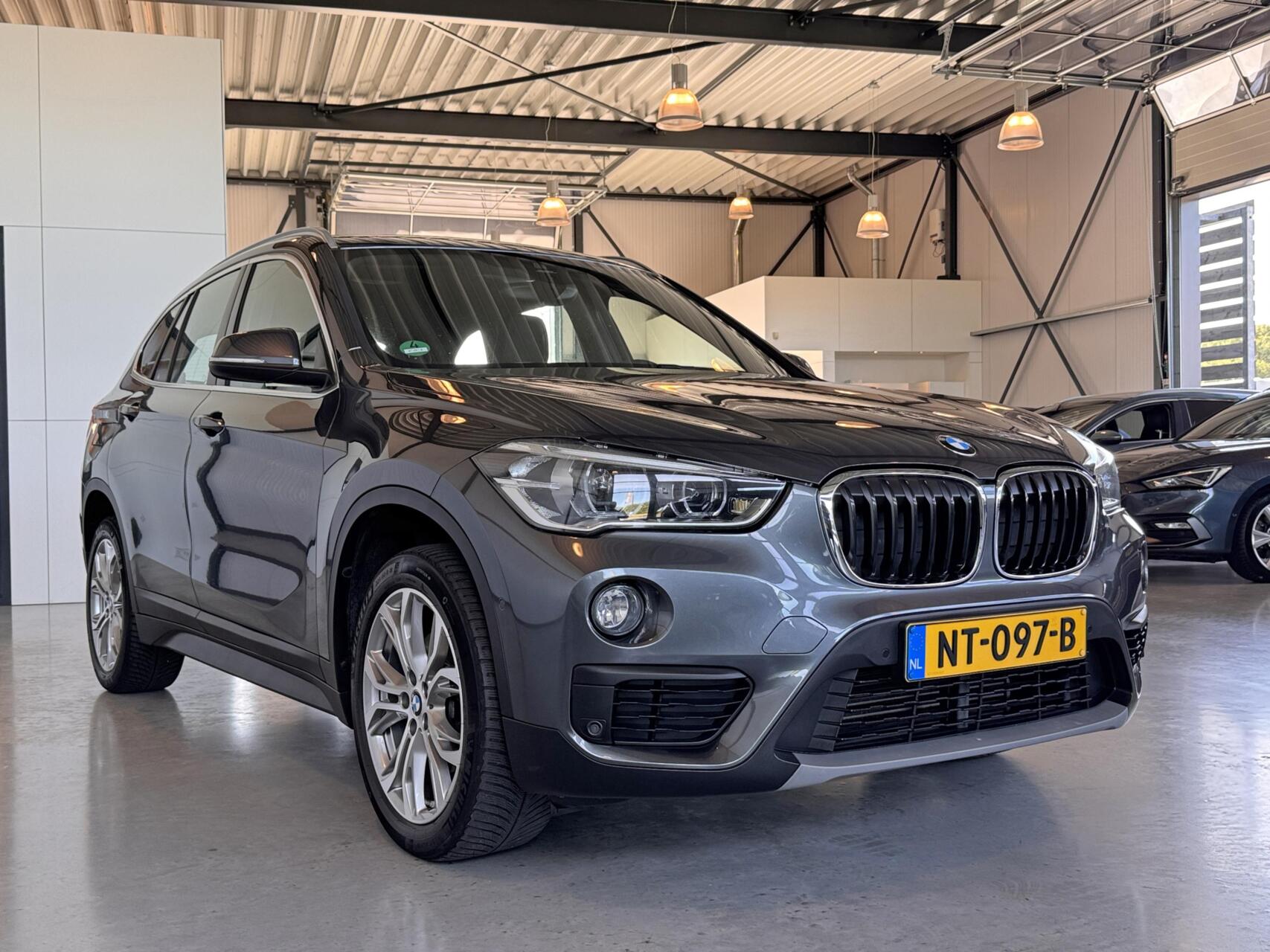 Foto van BMW X1 Sdrive18i