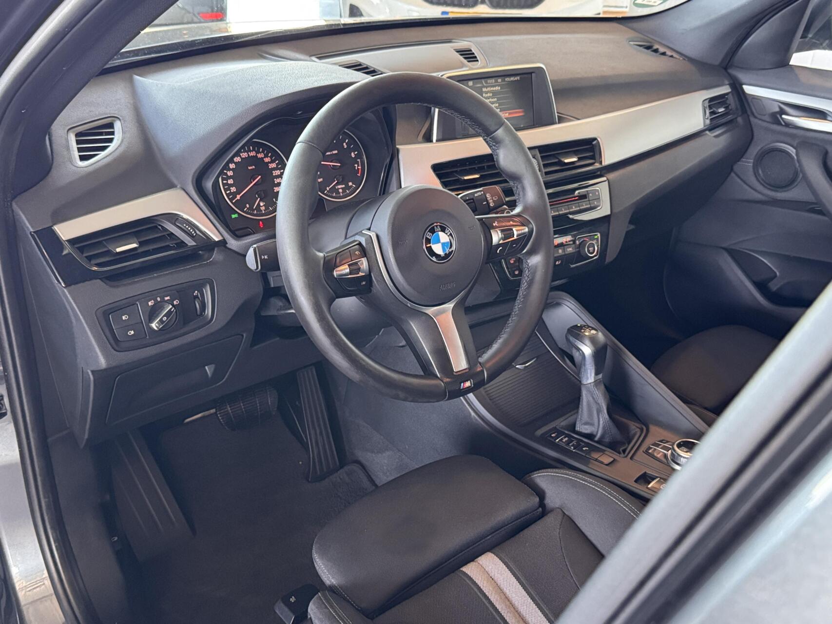 Foto van BMW X1 Sdrive18i