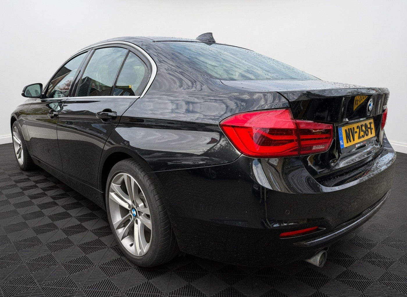Foto van BMW 318i