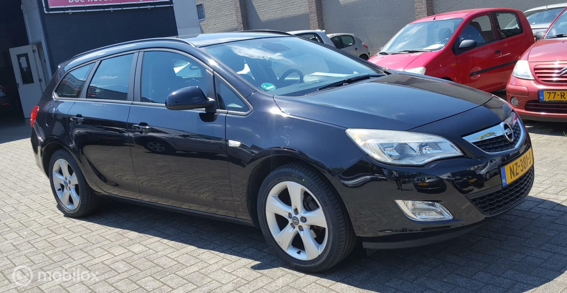 Foto van Opel Astra Sports Tourer
