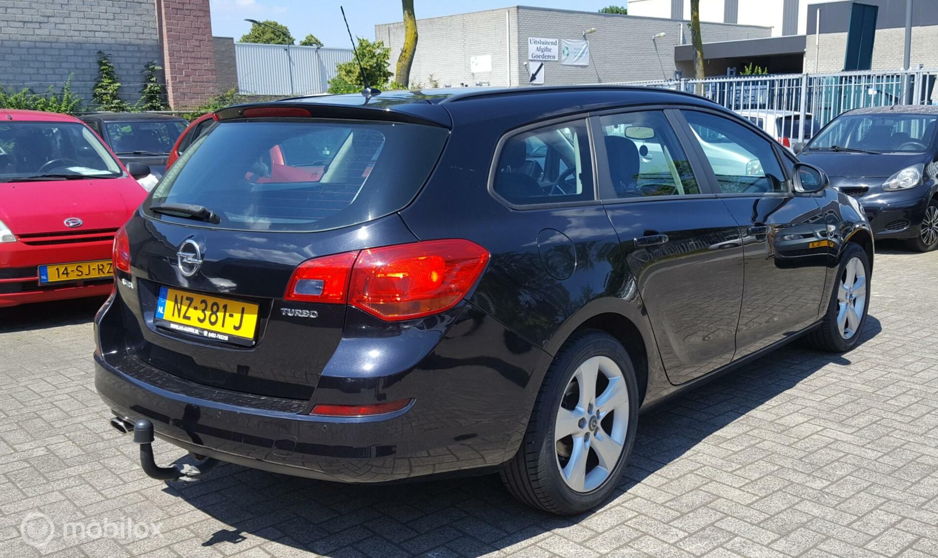 Foto van Opel Astra Sports Tourer