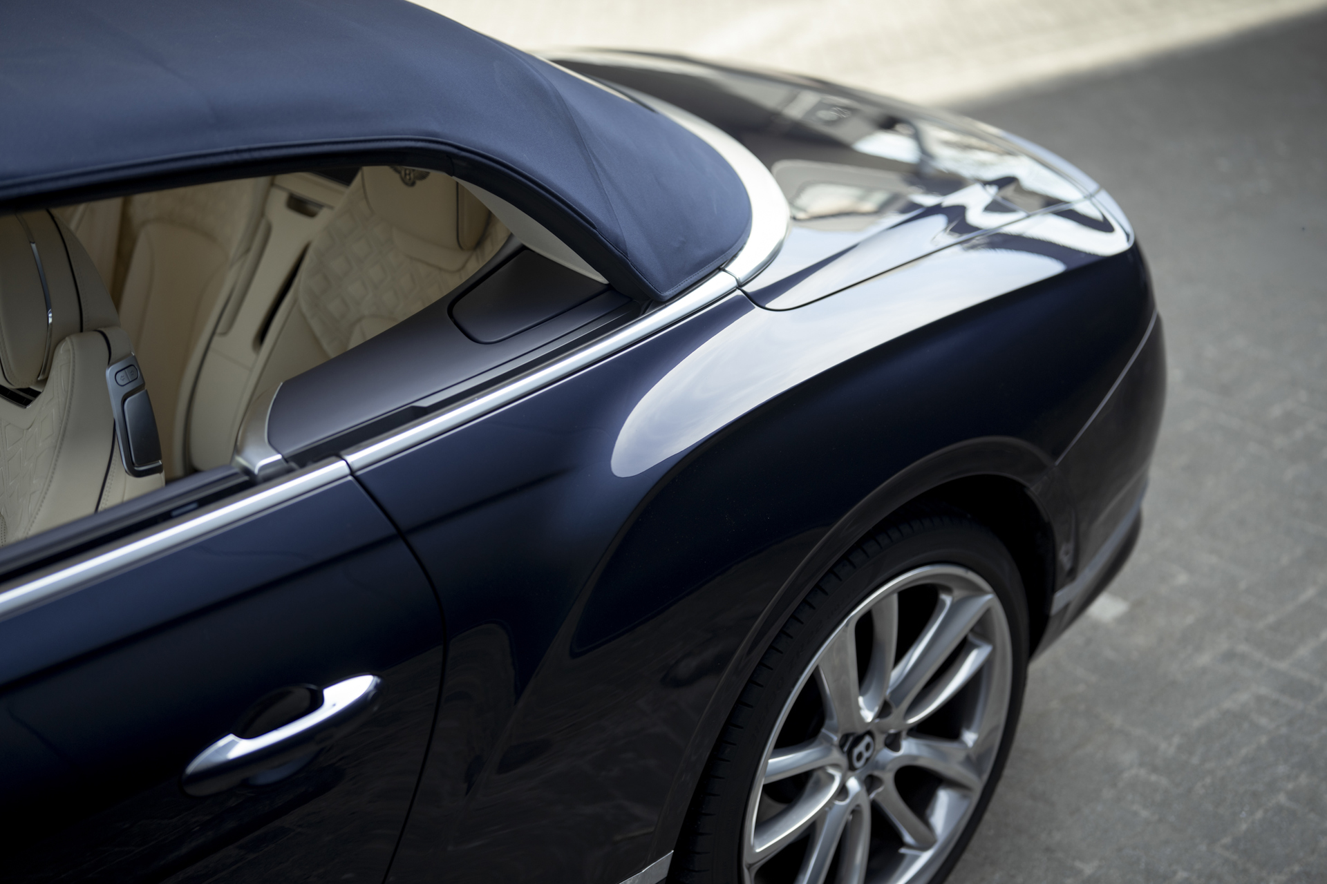 Foto van Bentley Continental GT V8 Convertible