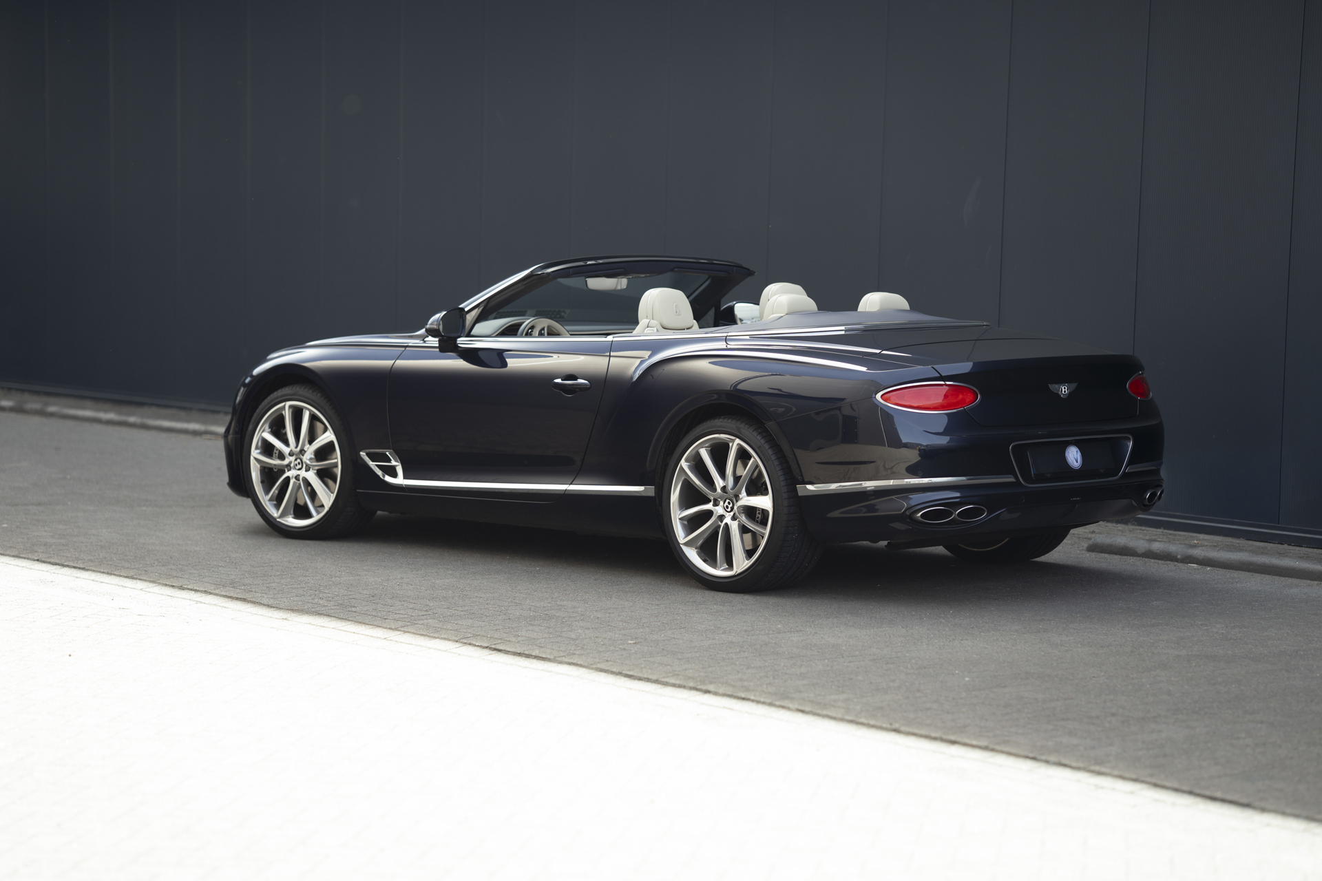 Foto van Bentley Continental GT V8 Convertible
