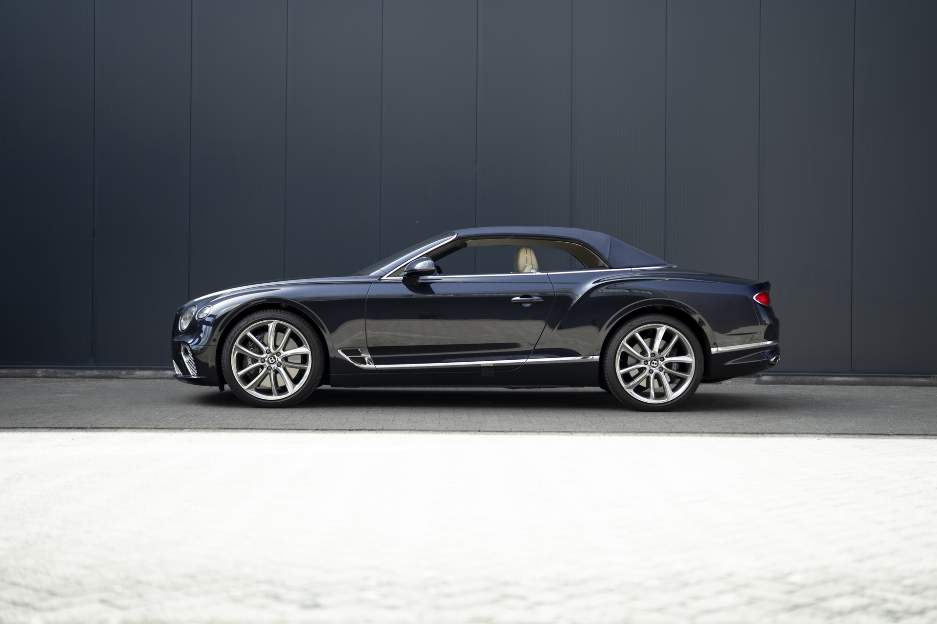 Foto van Bentley Continental GT V8 Convertible