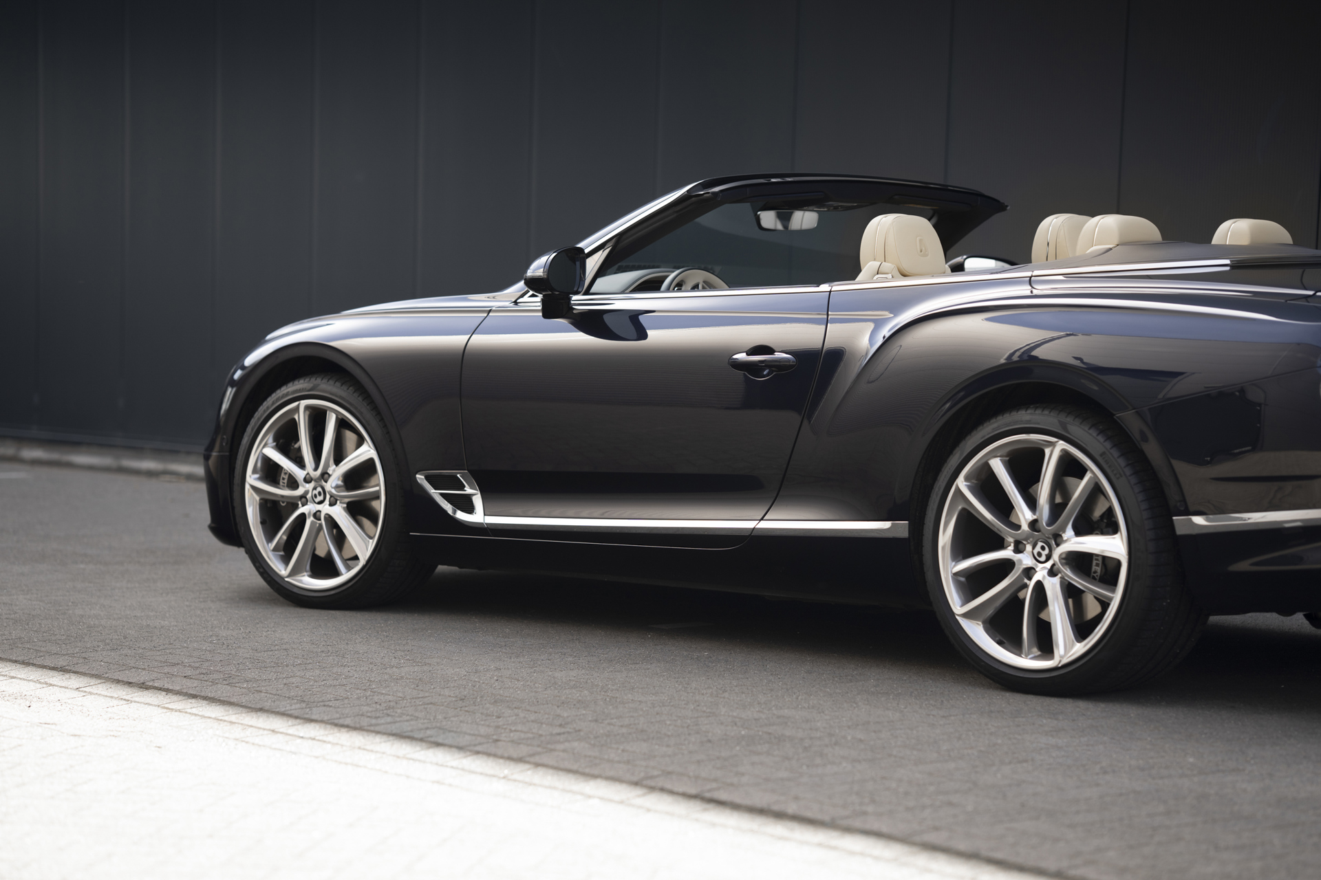 Foto van Bentley Continental GT V8 Convertible