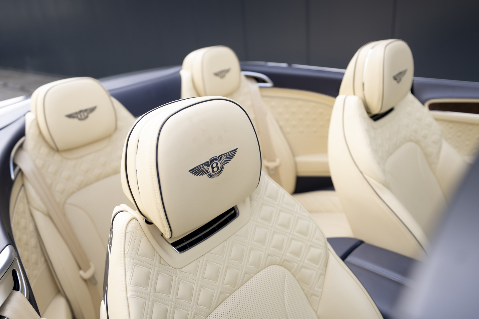 Foto van Bentley Continental GT V8 Convertible
