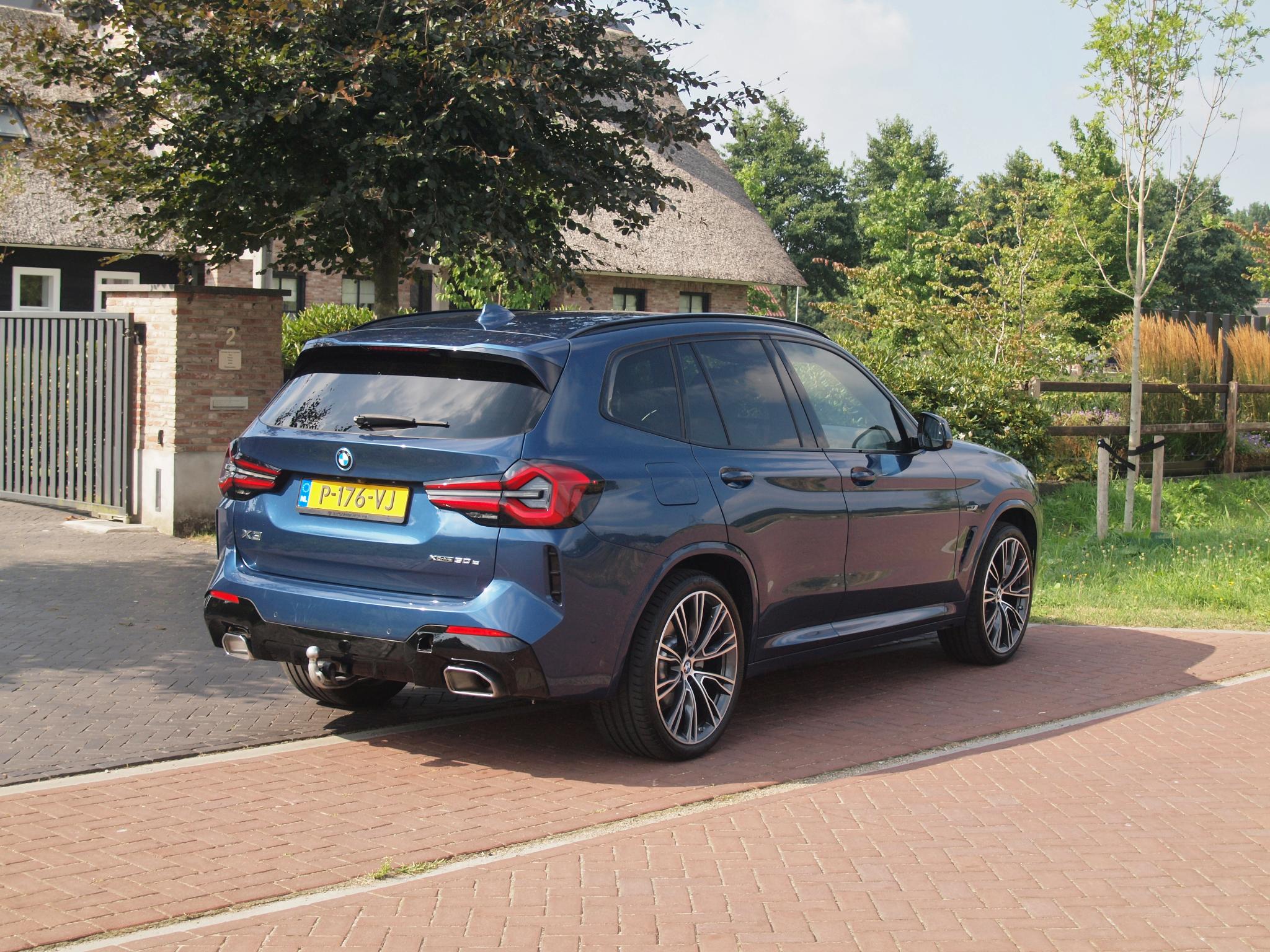 Foto van BMW X3 Xdrive30e