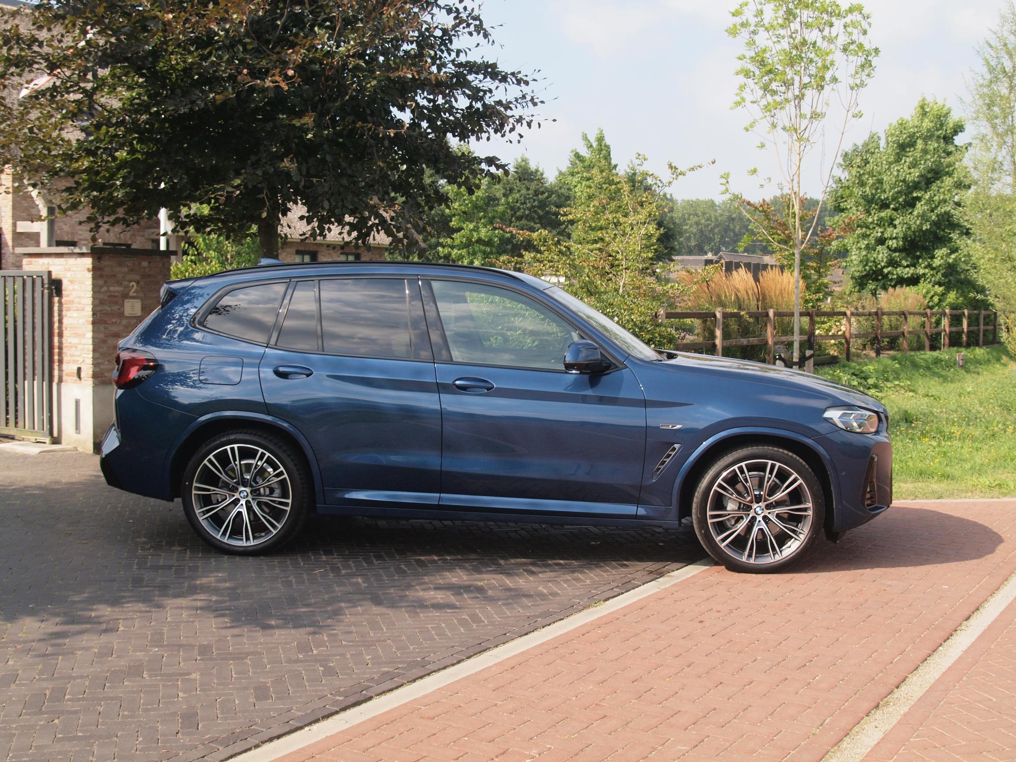 Foto van BMW X3 Xdrive30e