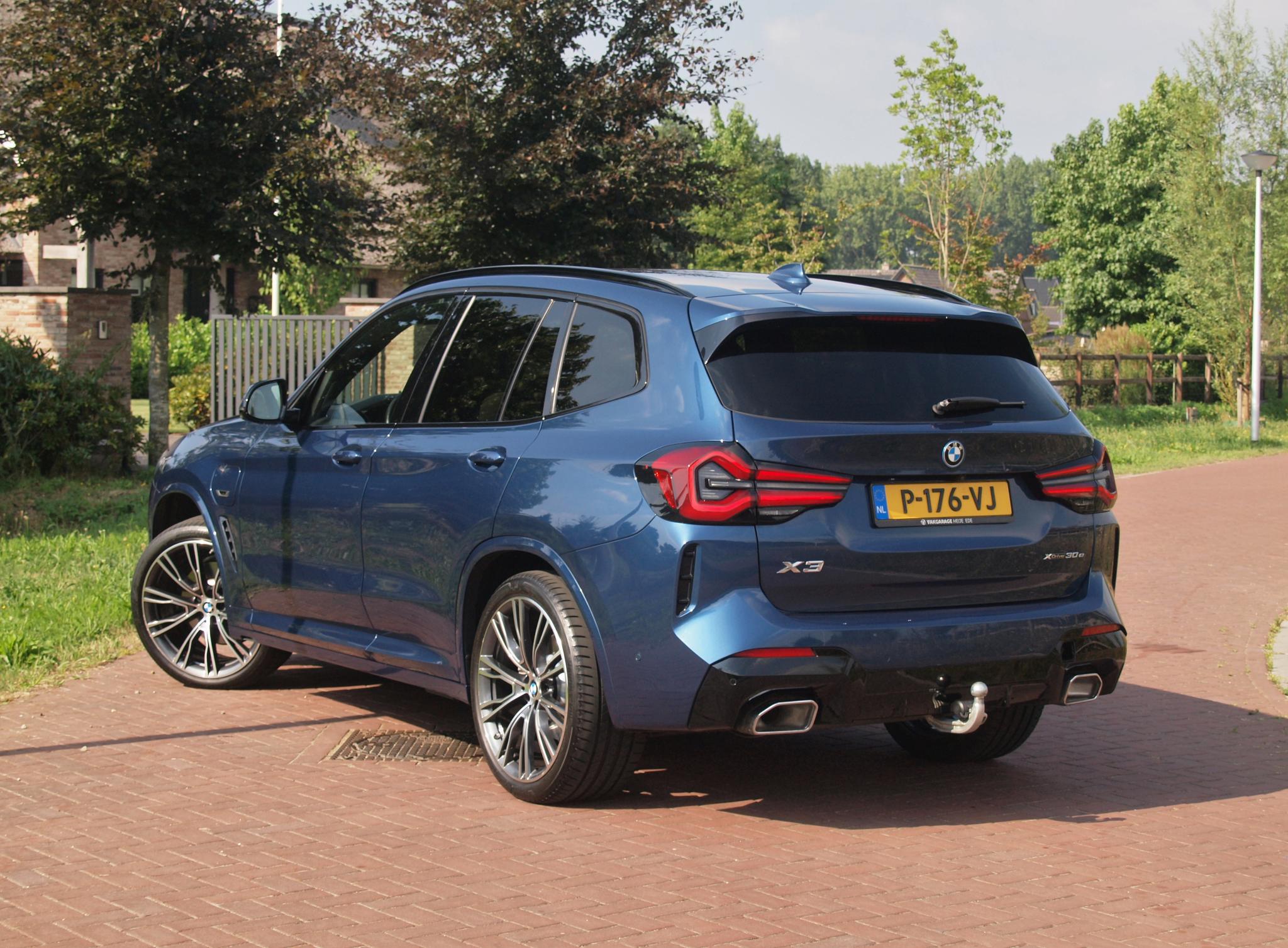 Foto van BMW X3 Xdrive30e