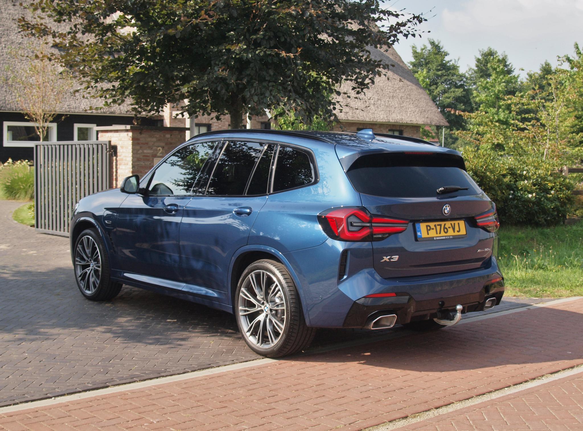 Foto van BMW X3 Xdrive30e