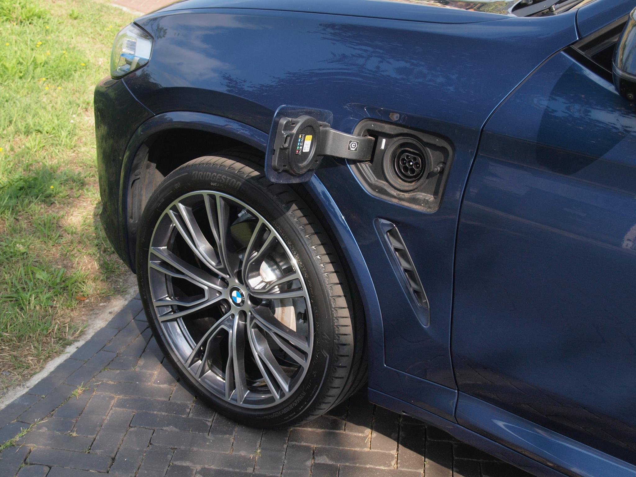 Foto van BMW X3 Xdrive30e