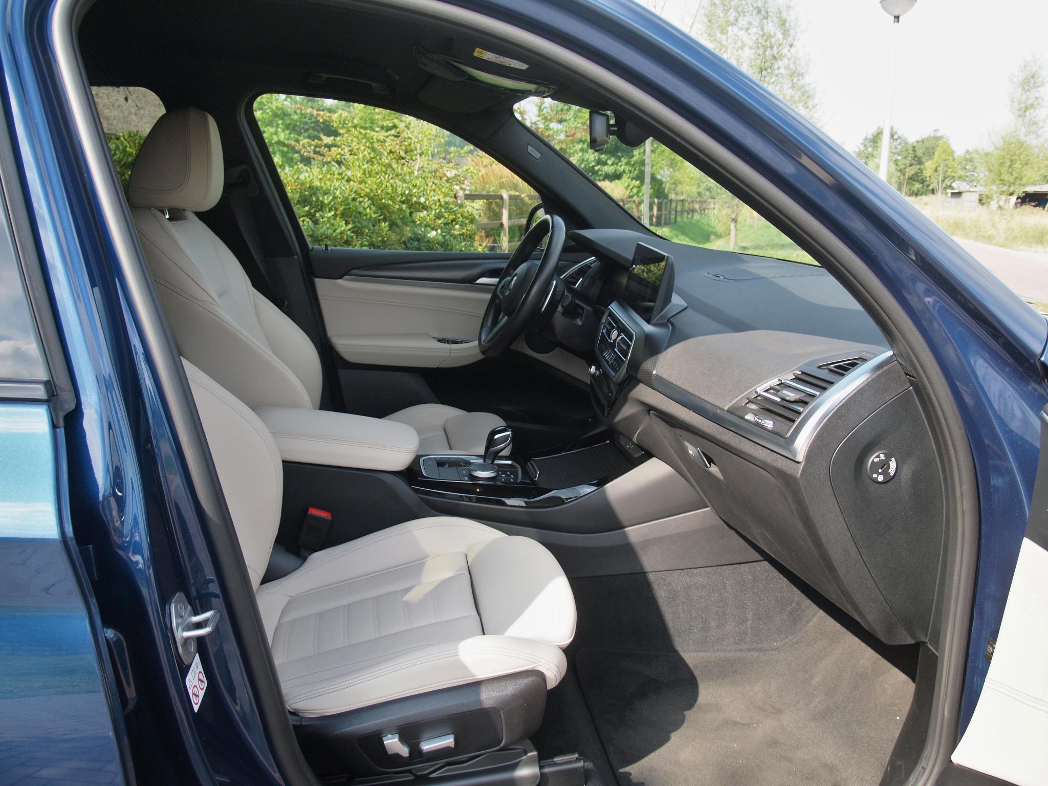 Foto van BMW X3 Xdrive30e