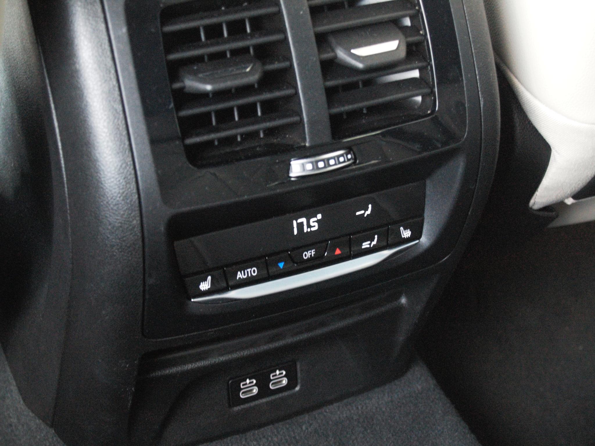 Foto van BMW X3 Xdrive30e