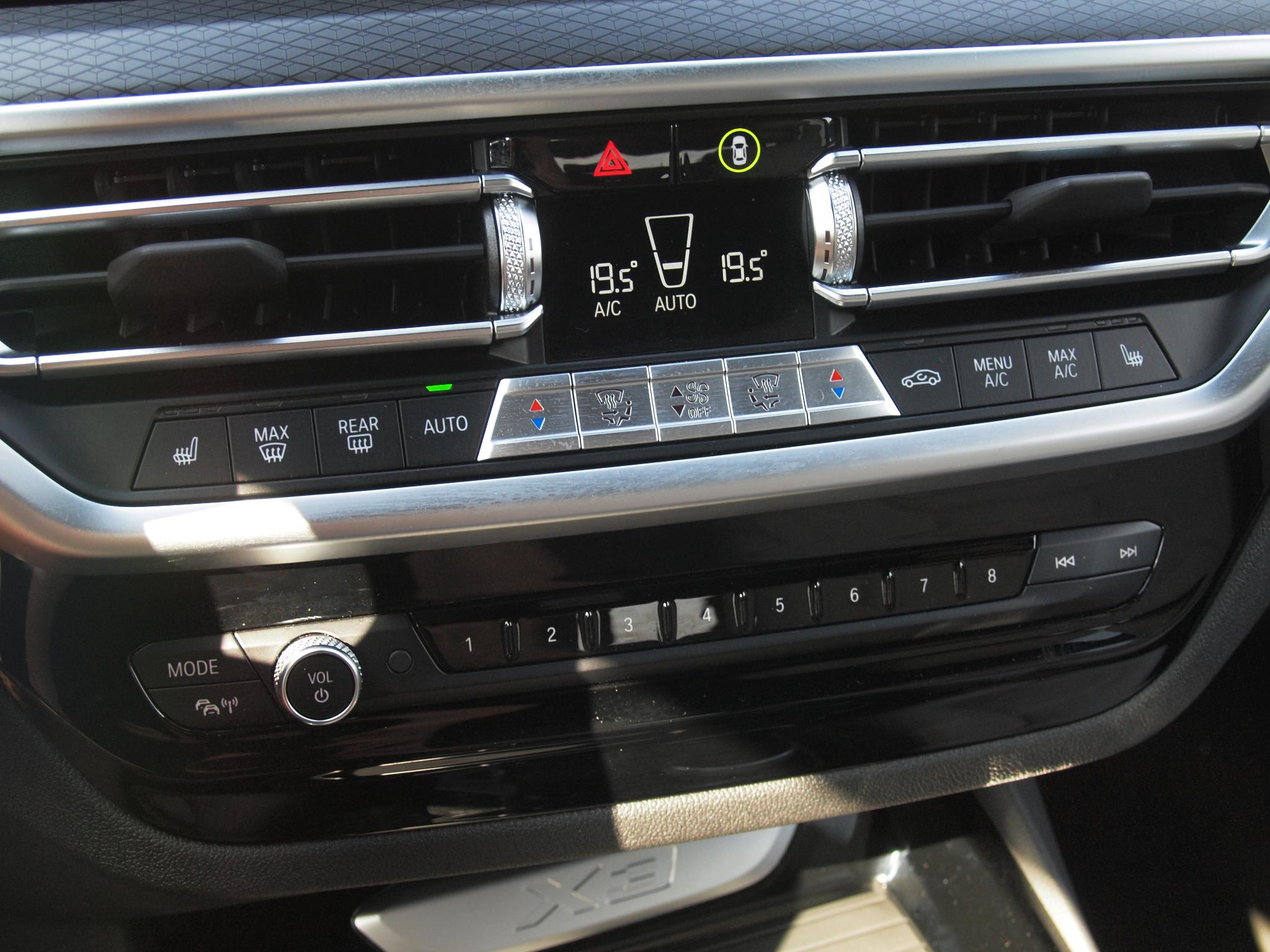Foto van BMW X3 Xdrive30e