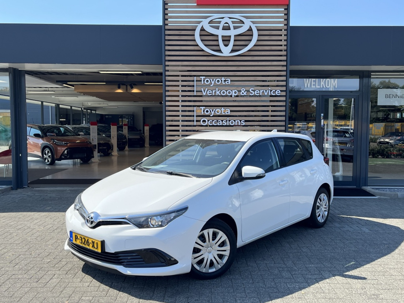 Toyota Toyota Auris 1.3 Aspiration | Climate Controll | All Seasons 2016 - voorkant