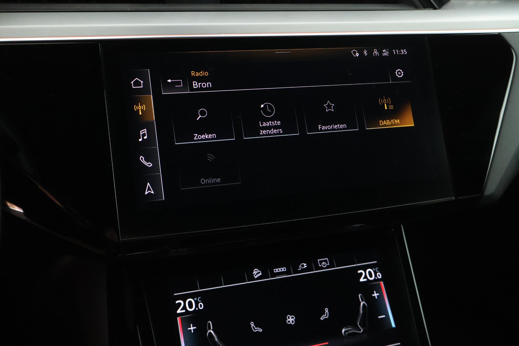 Foto van Audi E-tron 55
