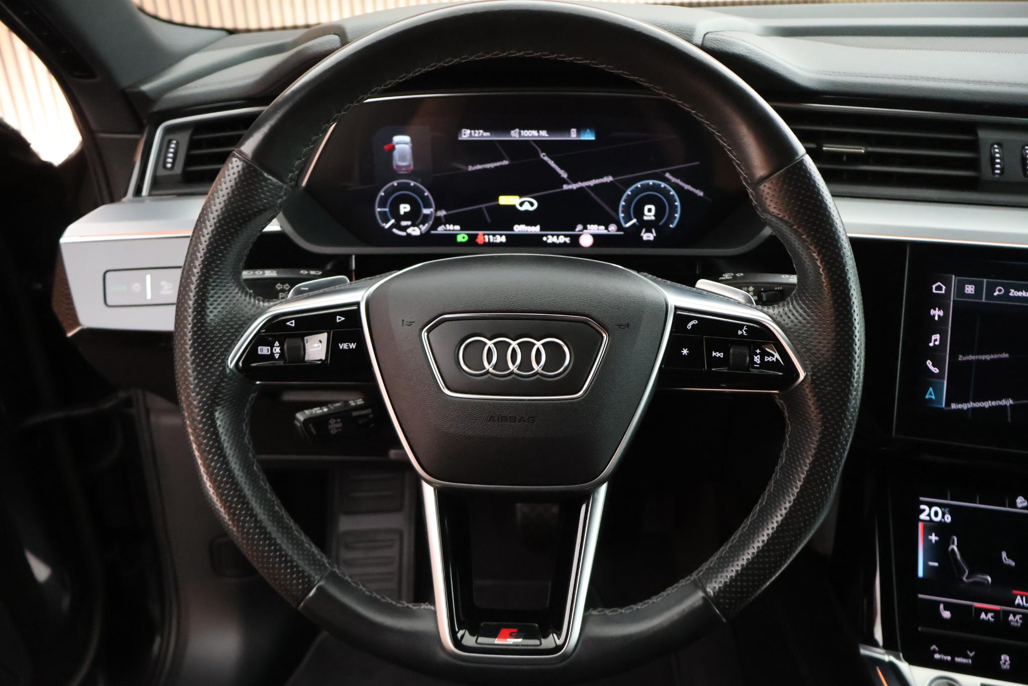 Foto van Audi E-tron 55