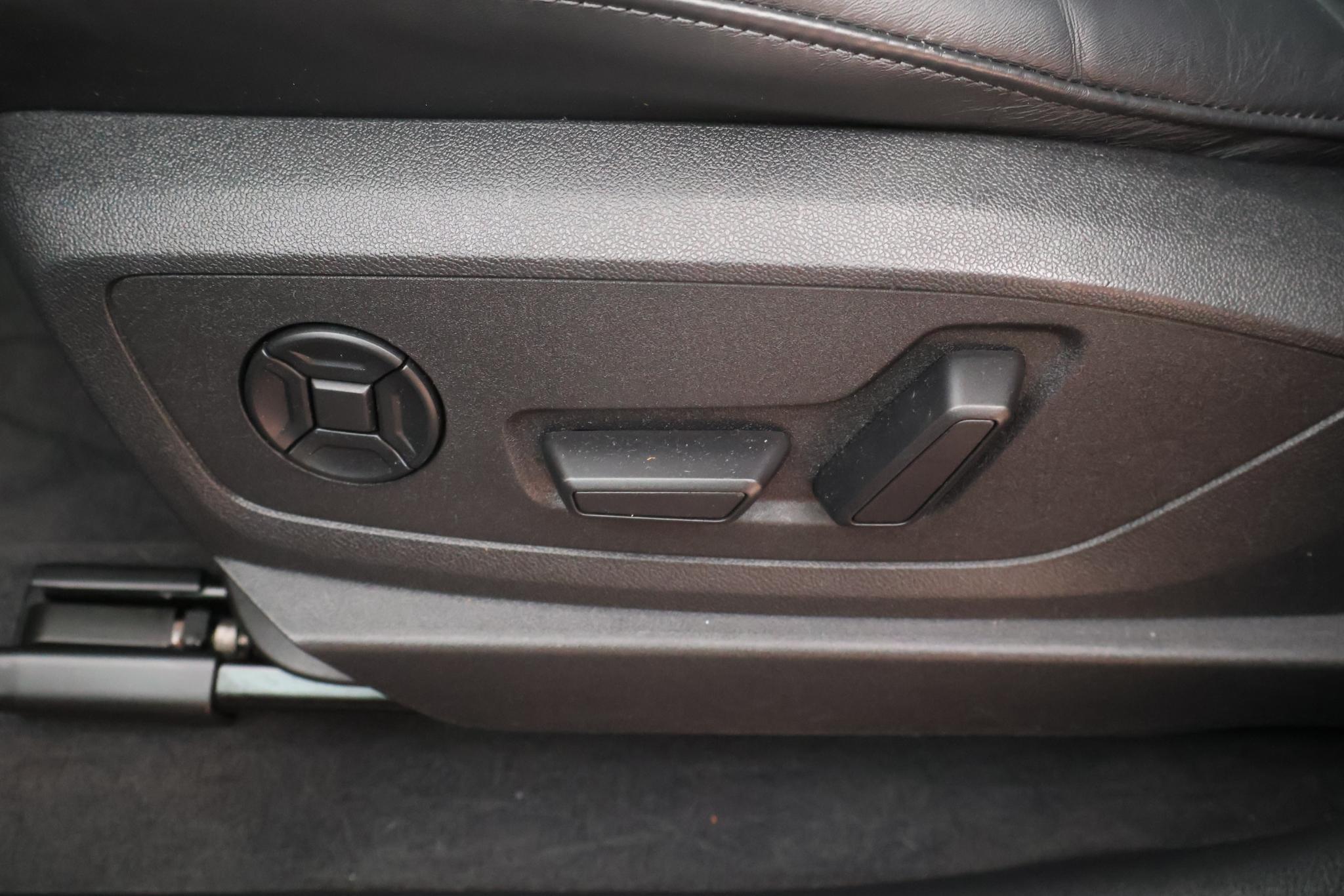 Foto van Audi E-tron 55