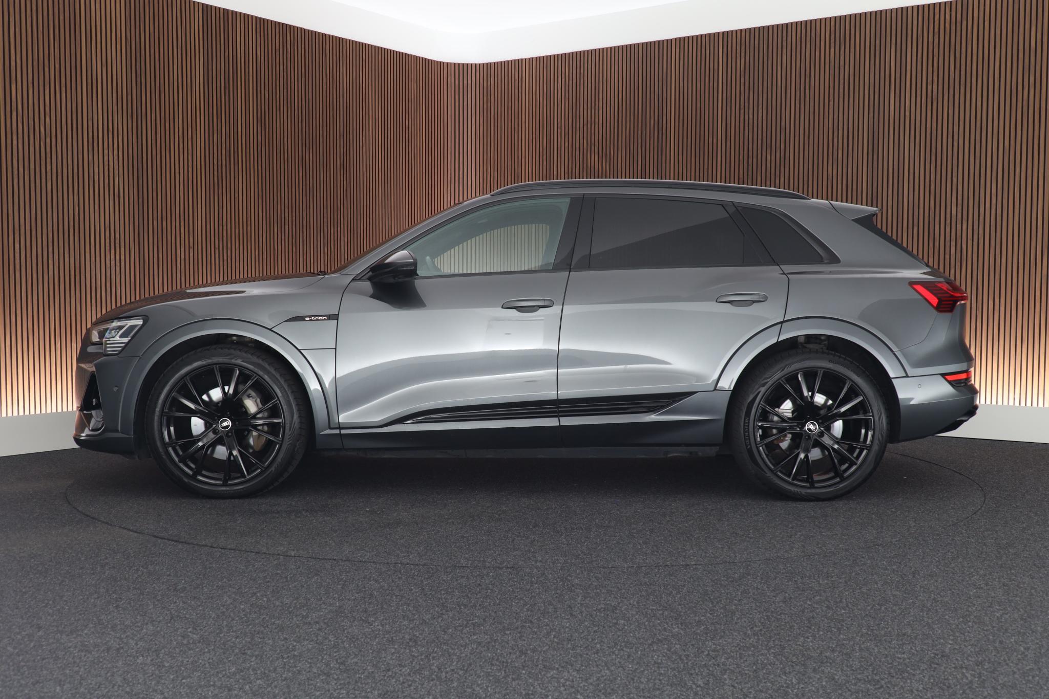 Foto van Audi E-tron 55