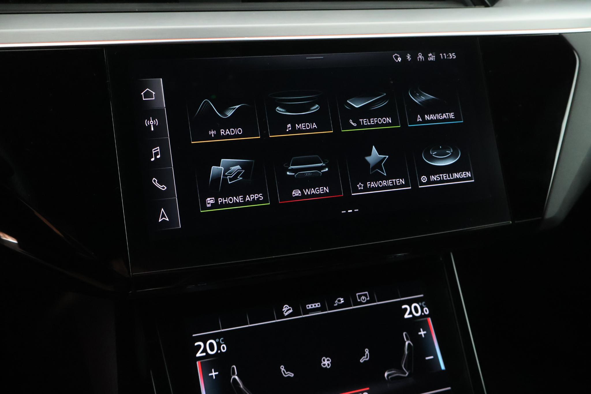 Foto van Audi E-tron 55