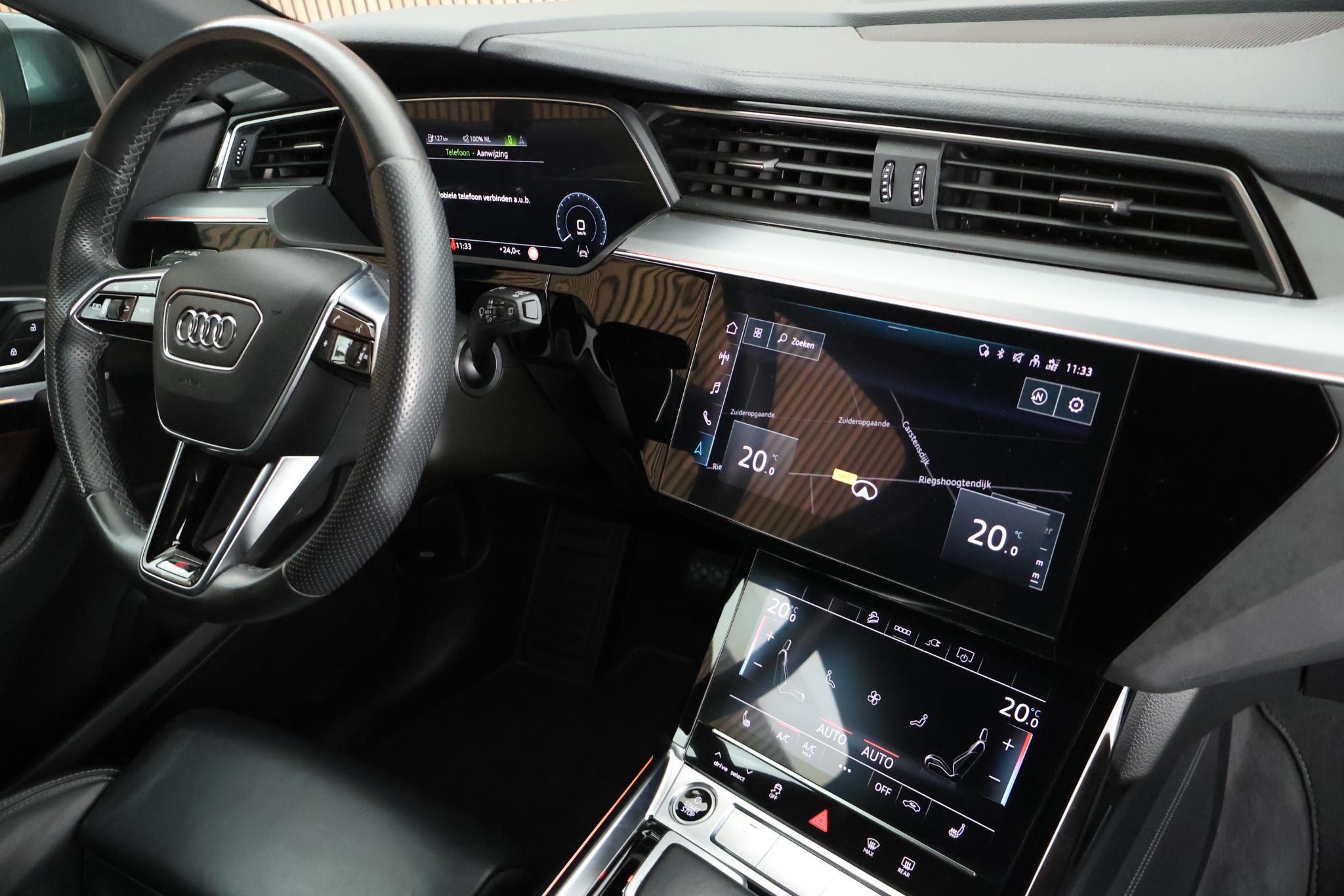 Foto van Audi E-tron 55