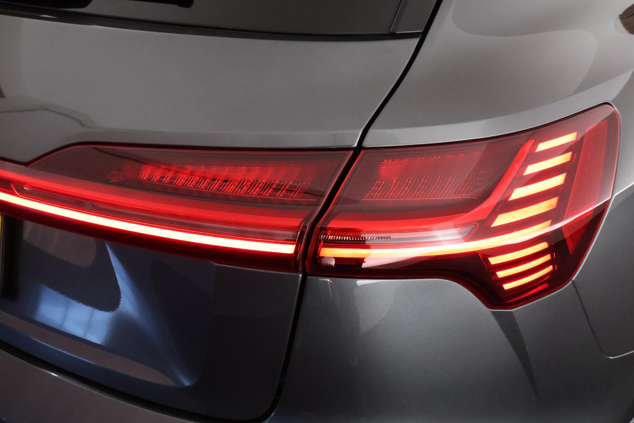 Foto van Audi E-tron 55