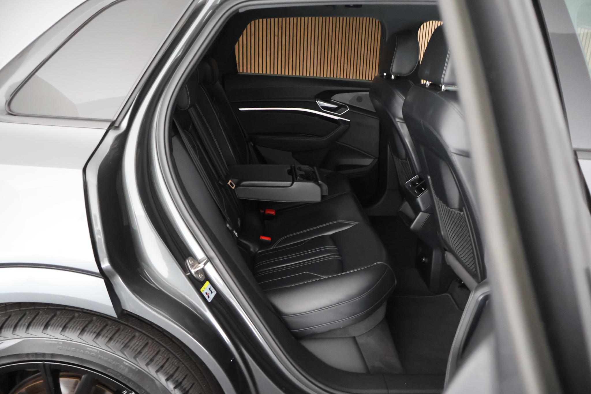 Foto van Audi E-tron 55
