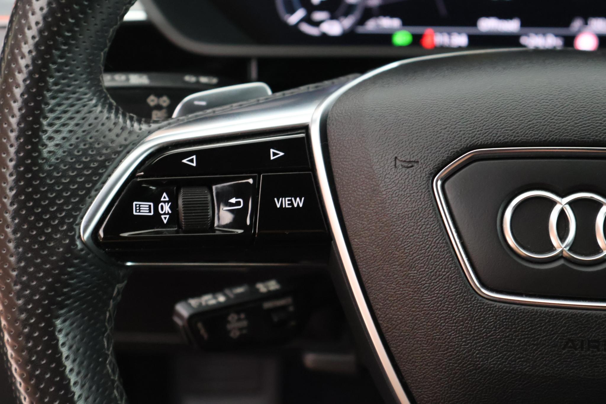 Foto van Audi E-tron 55