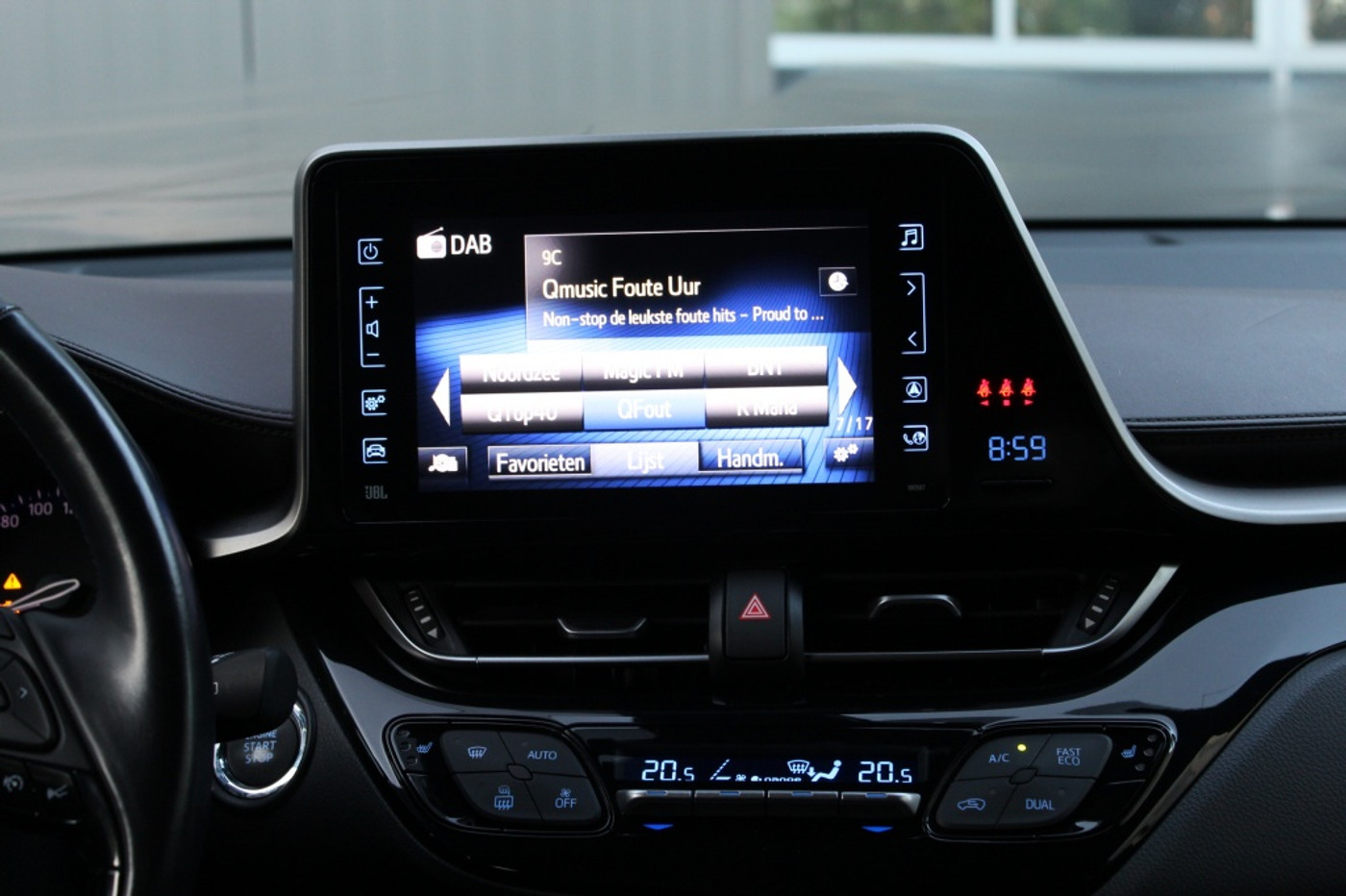 Foto van Toyota Toyota C-hr