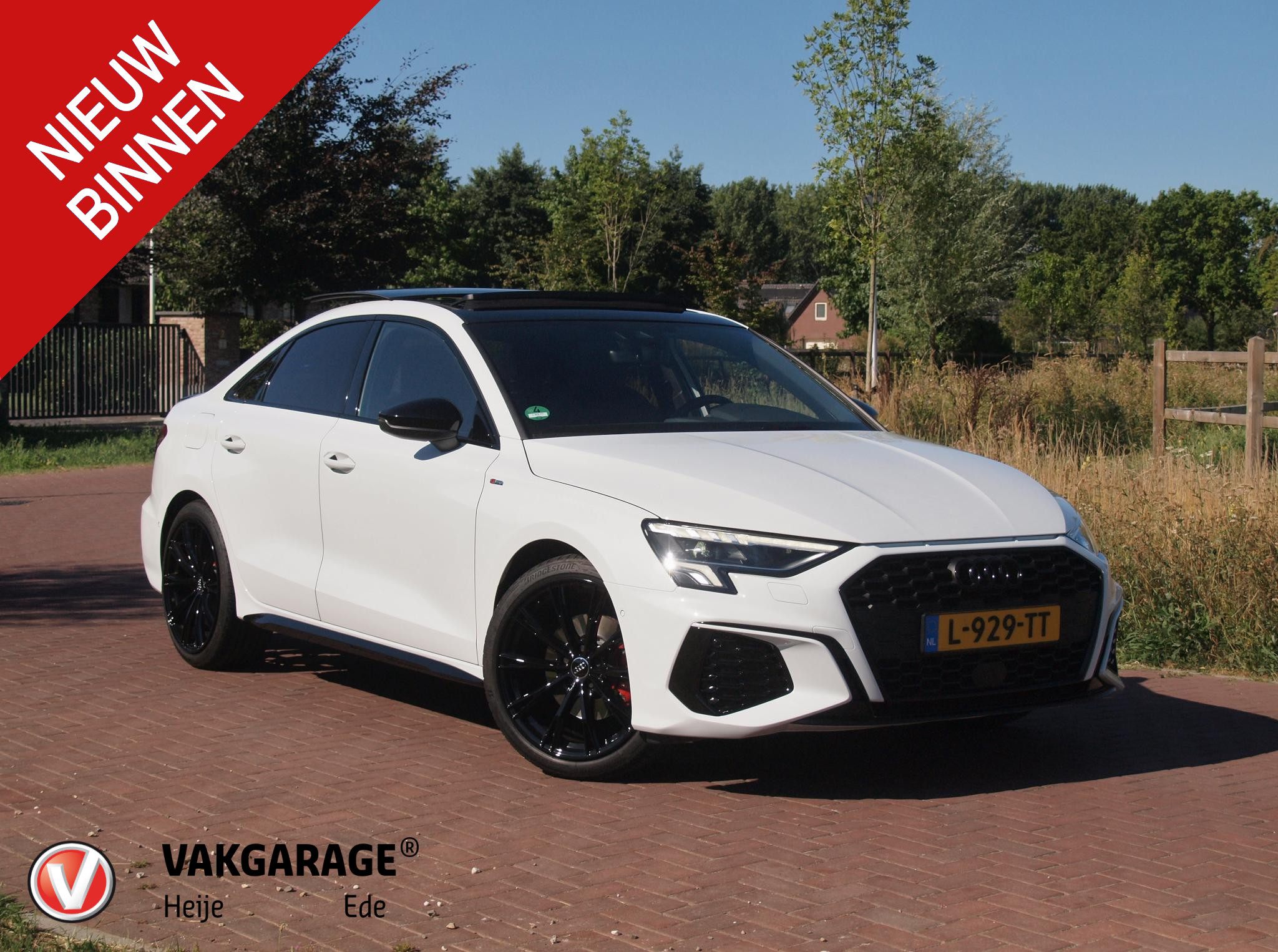 Audi A3 Limousine 30 TFSI S edition 2021 - voorkant