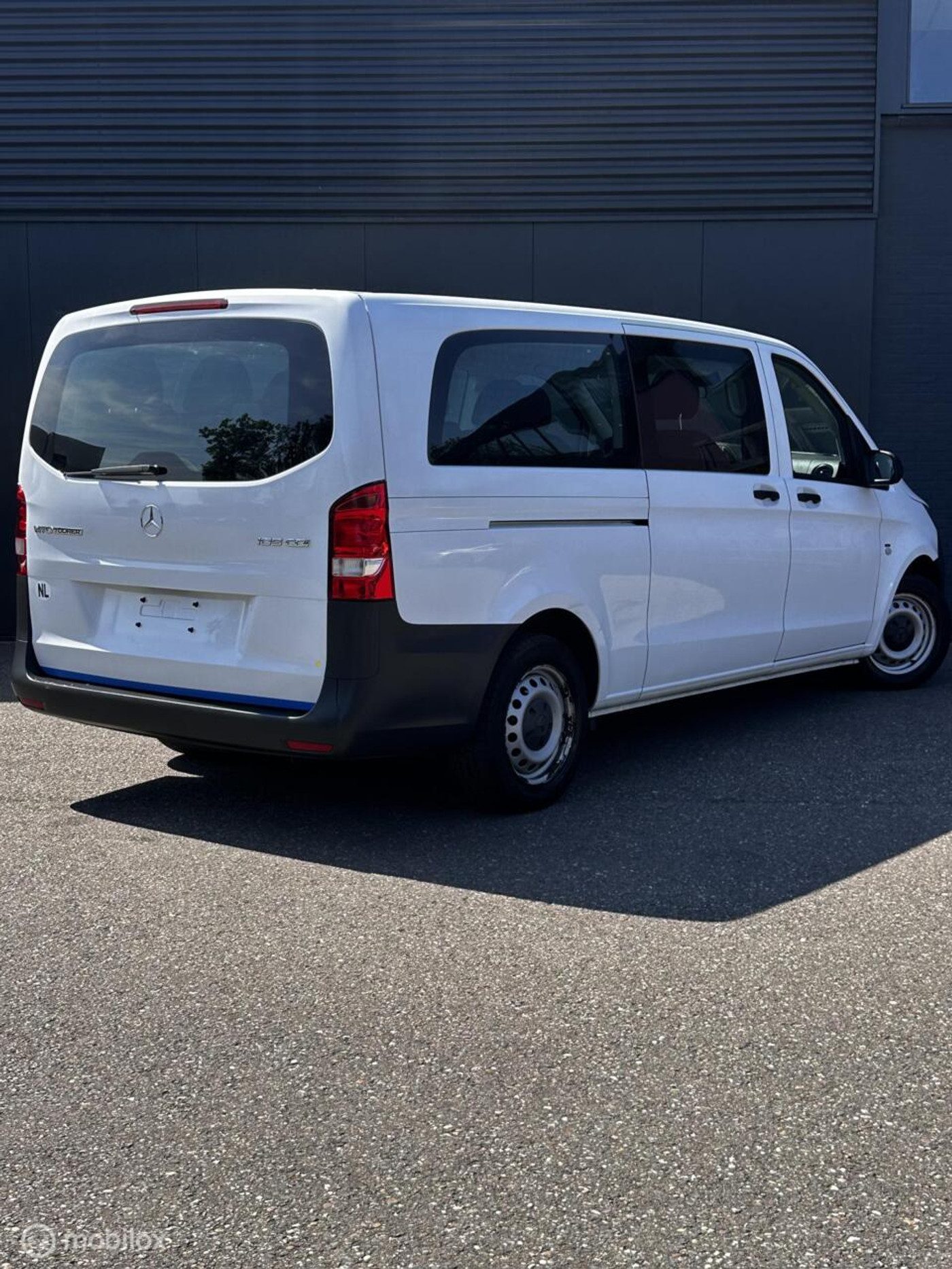 Foto van Mercedes-Benz Vito Tourer