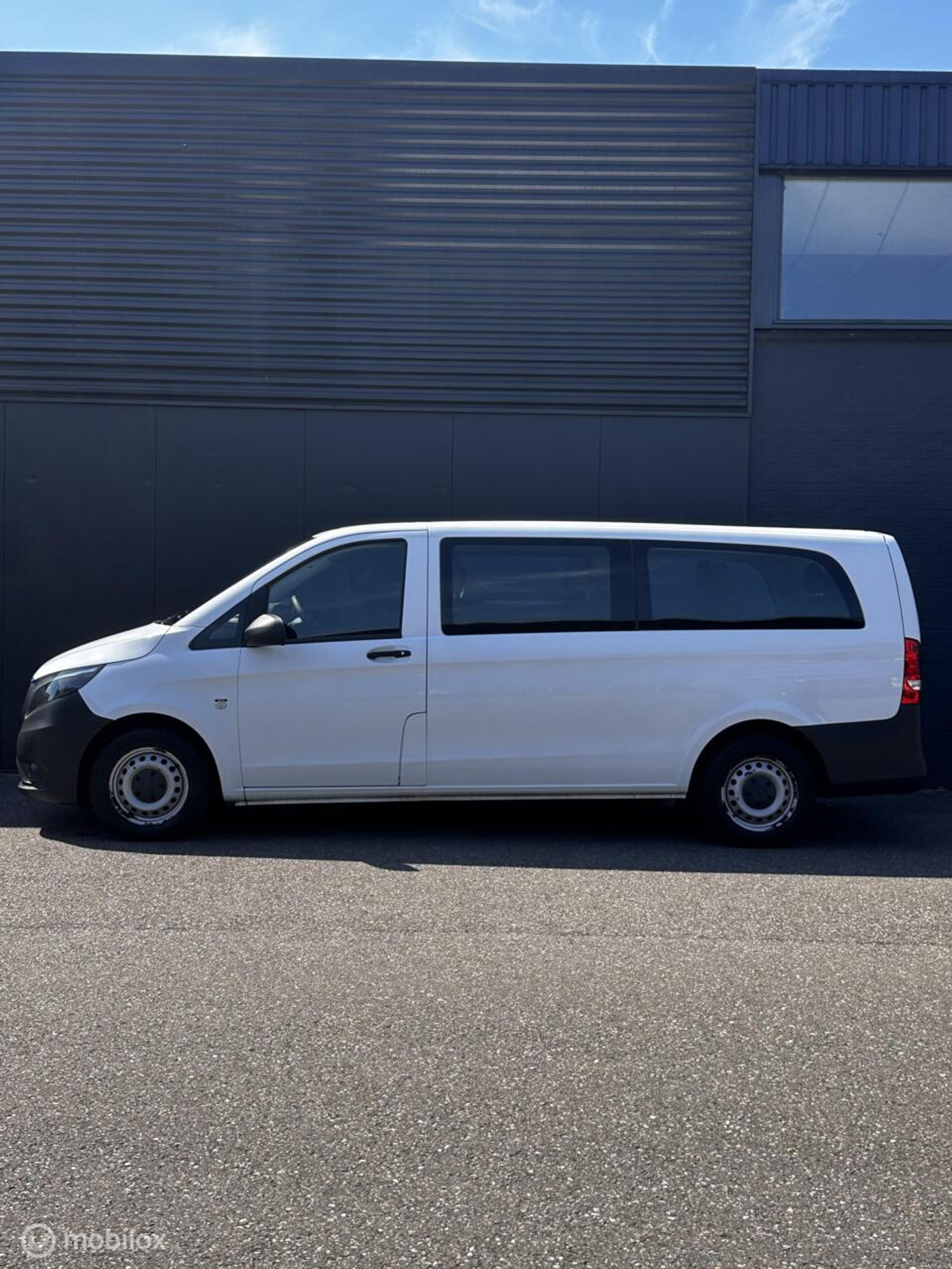 Foto van Mercedes-Benz Vito Tourer