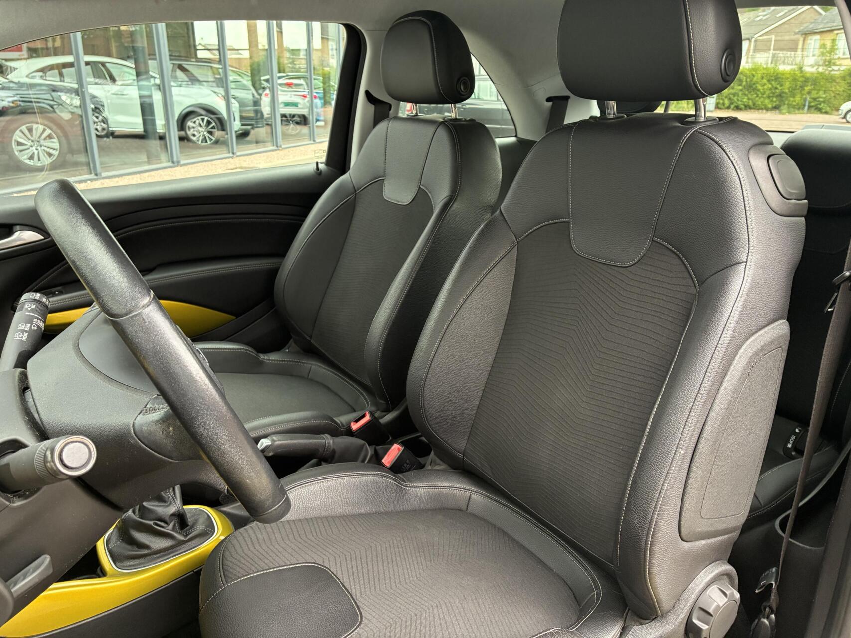 Foto van Opel Adam