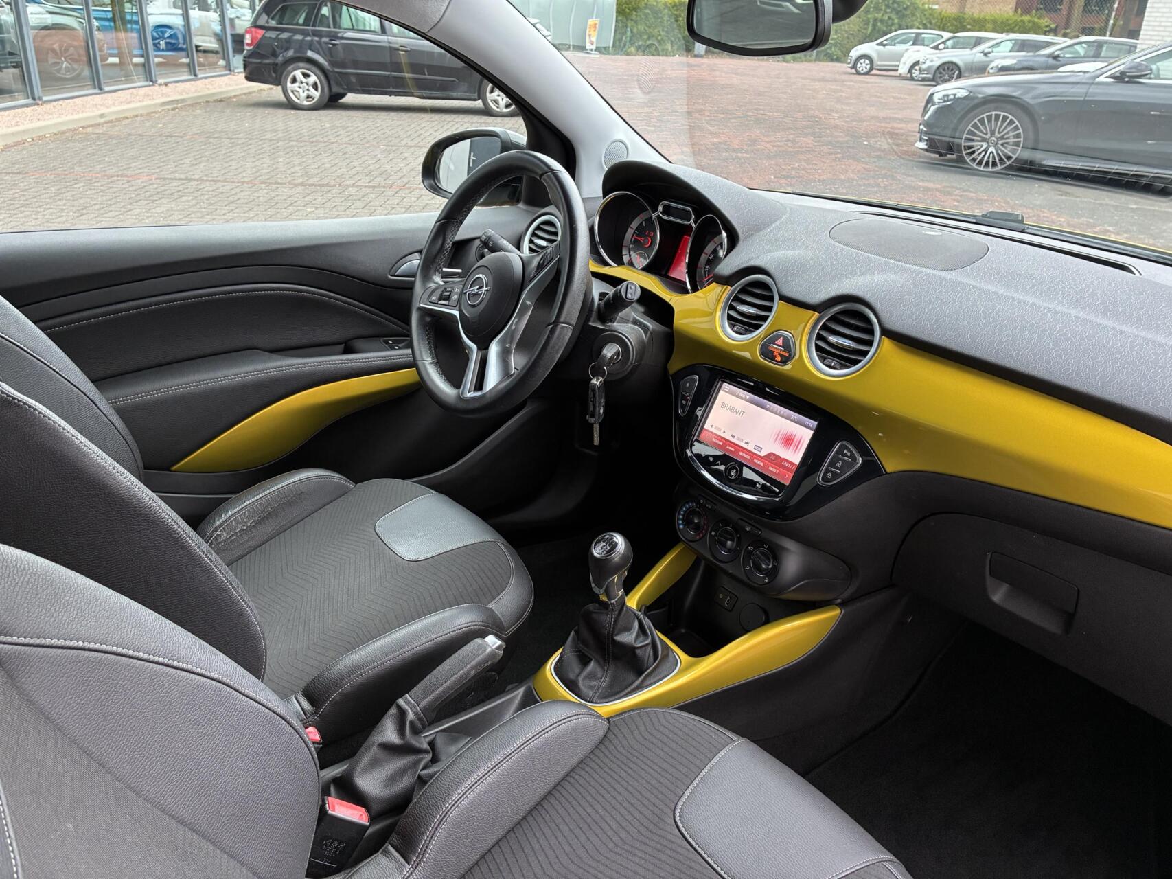 Foto van Opel Adam
