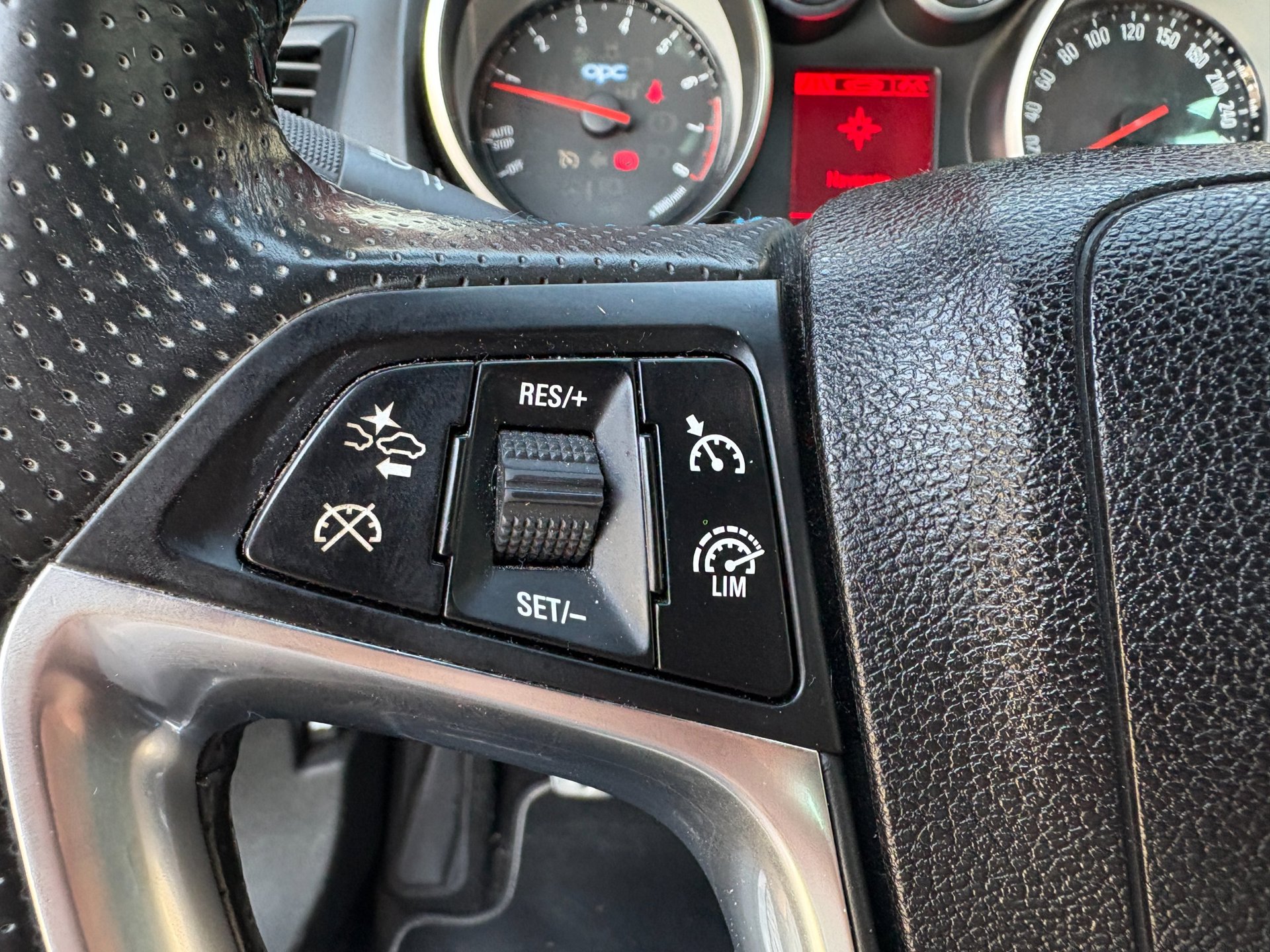 Foto van Opel Astra GTC