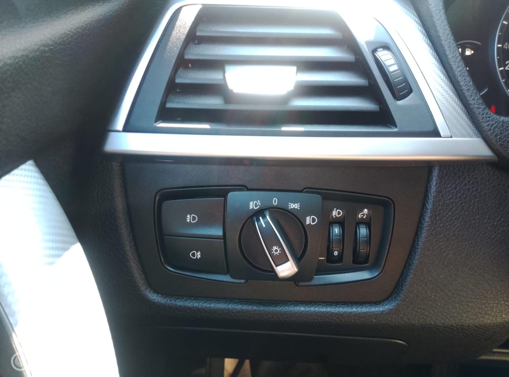Foto van BMW 318i