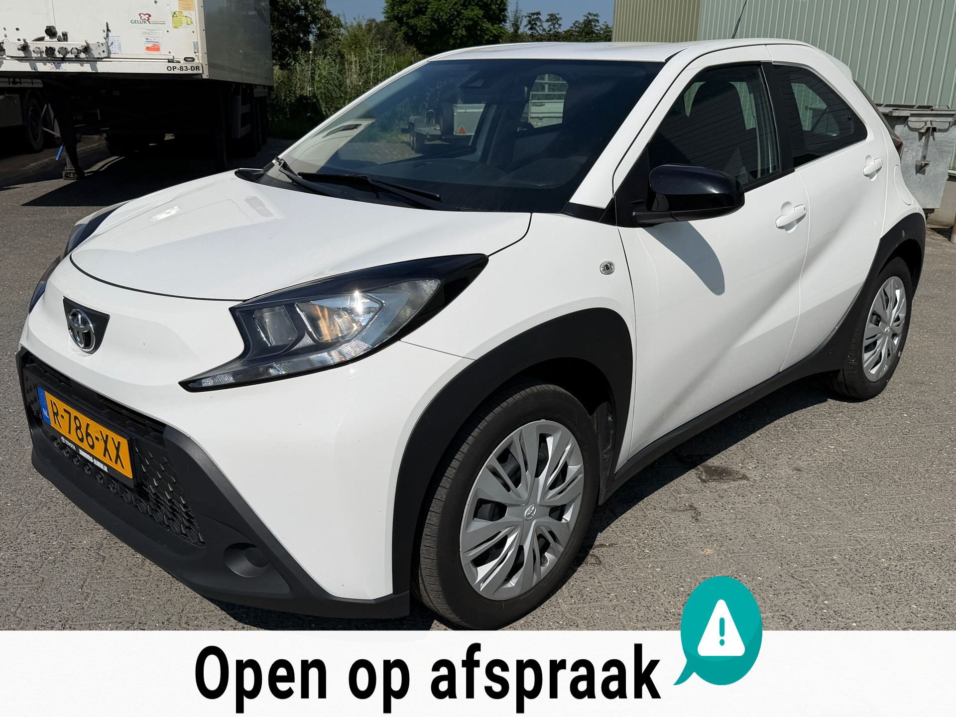 Toyota Toyota Aygo X 1.0 VVT-i S-CVT Play Automaat/Camera/Carplay 2023 - voorkant