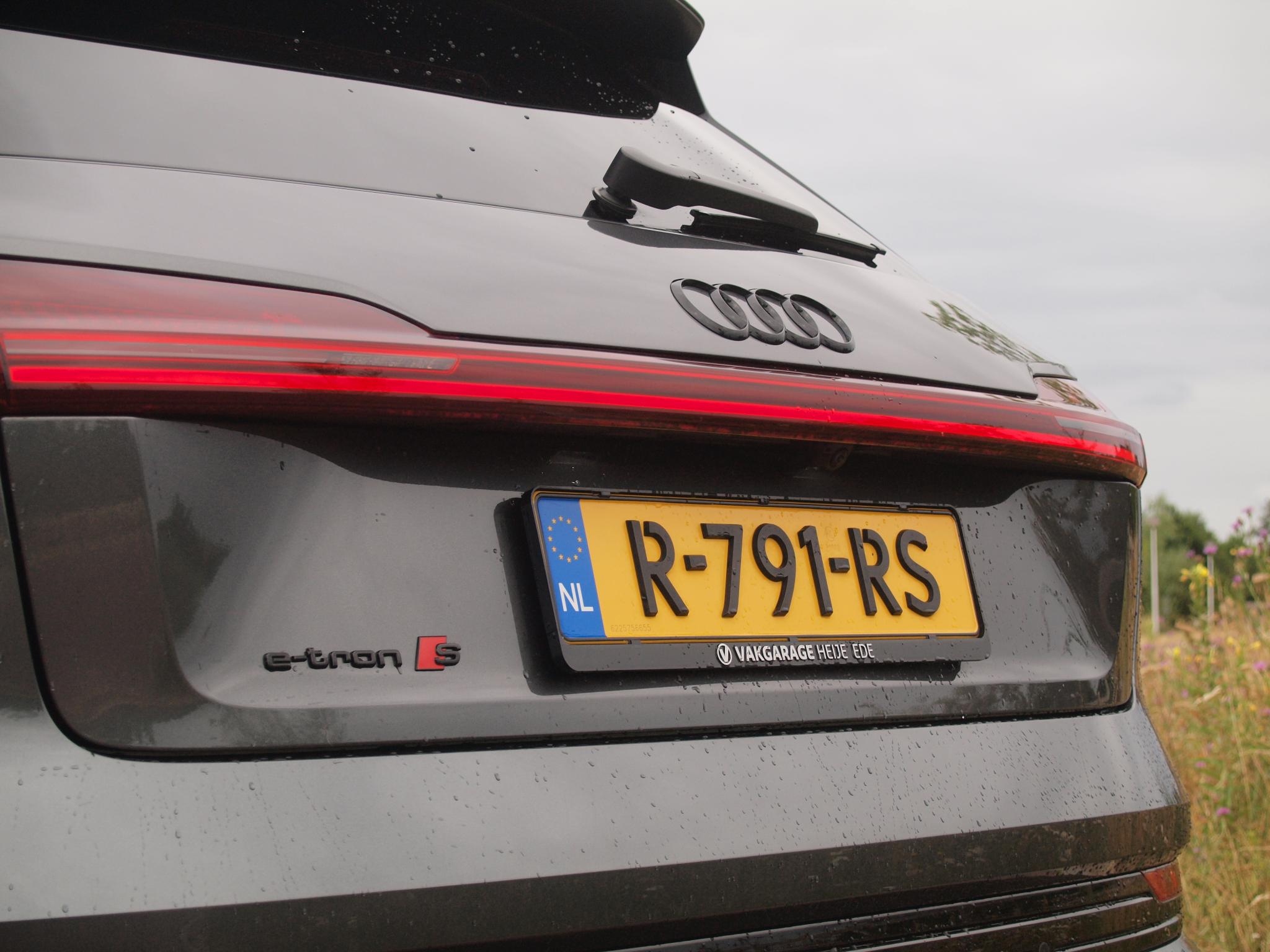Foto van Audi E-tron S