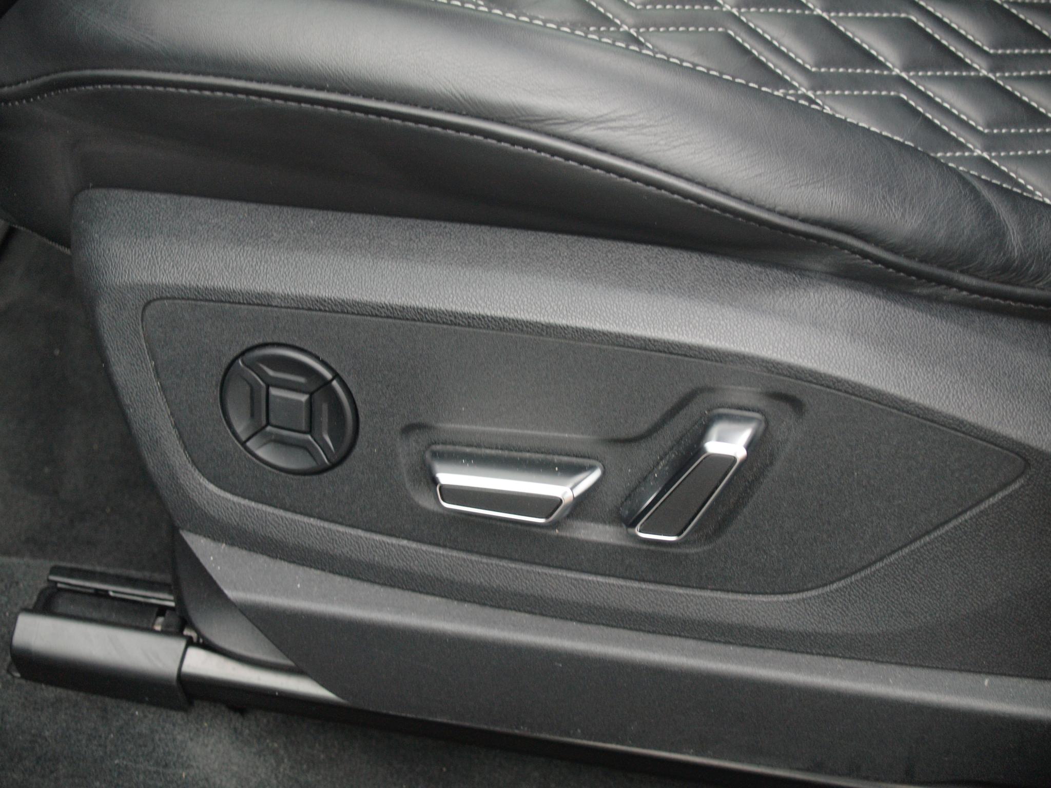 Foto van Audi E-tron S