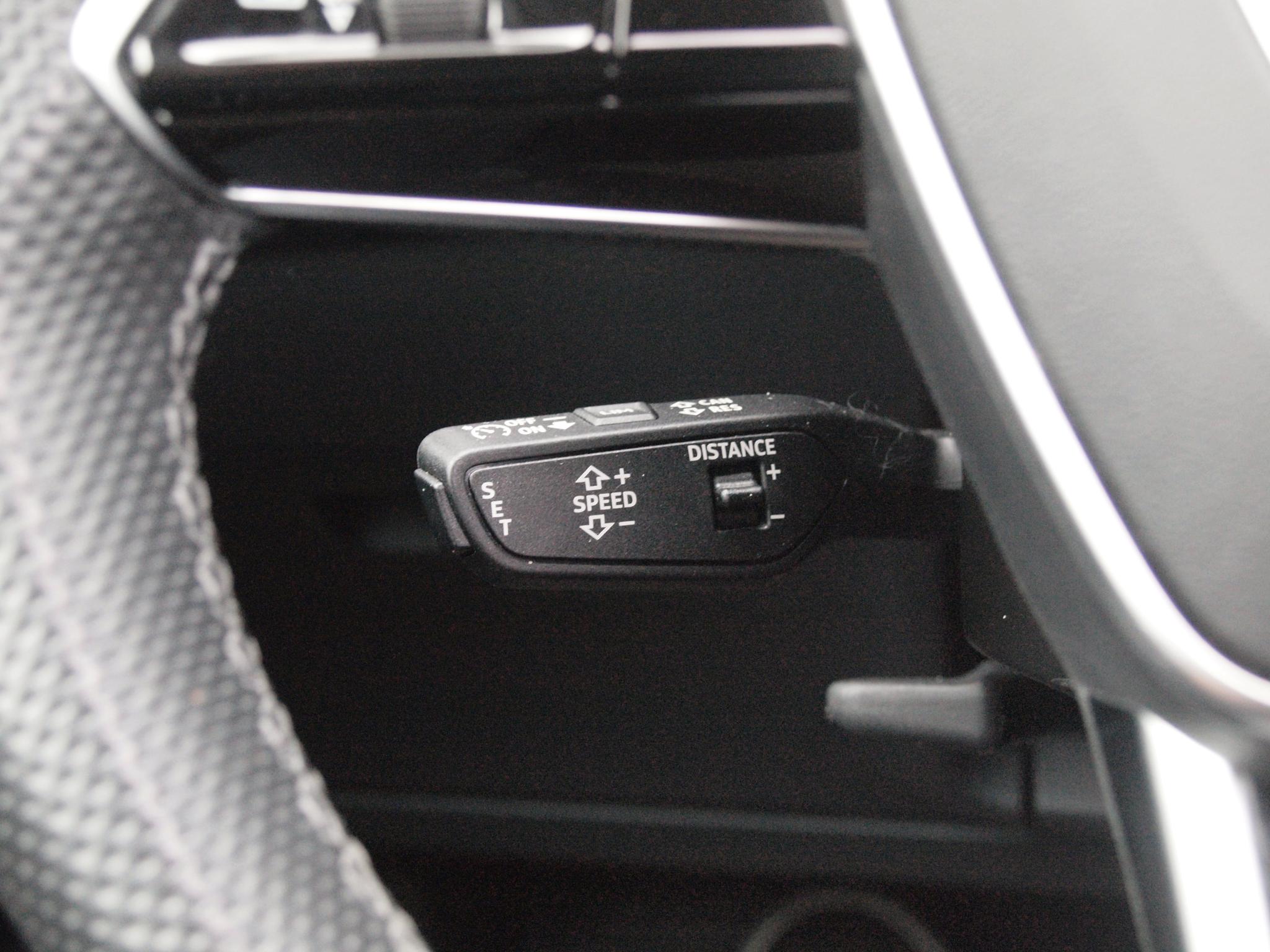 Foto van Audi E-tron S