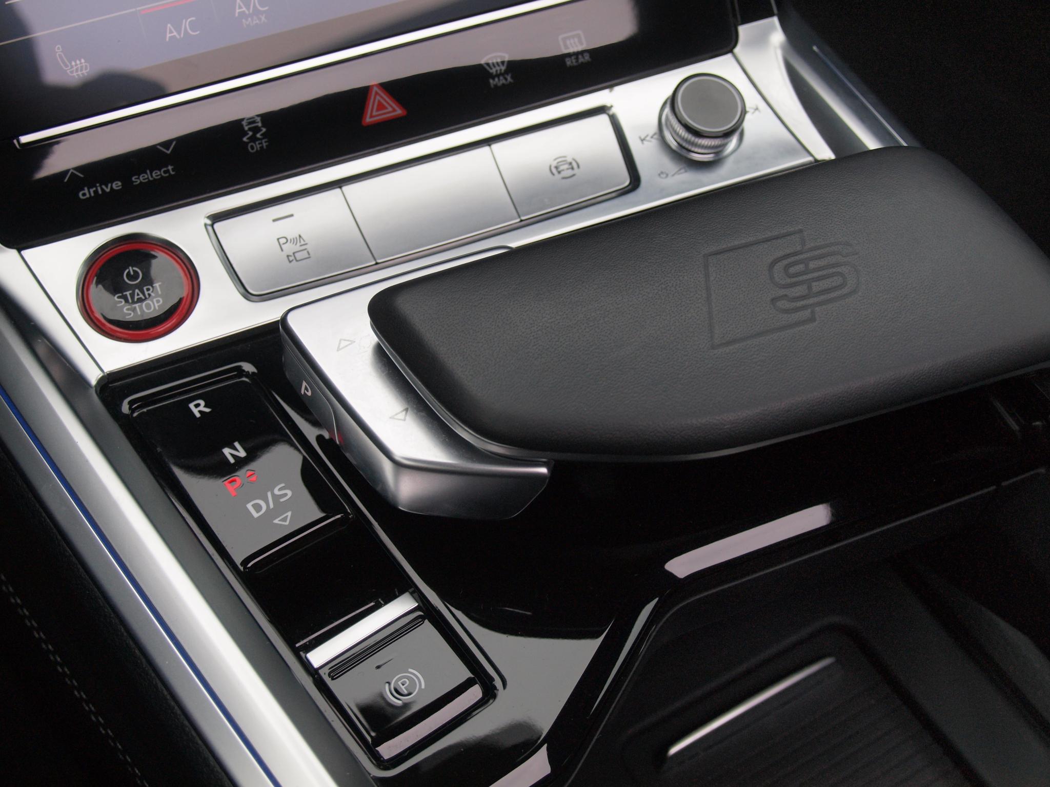 Foto van Audi E-tron S
