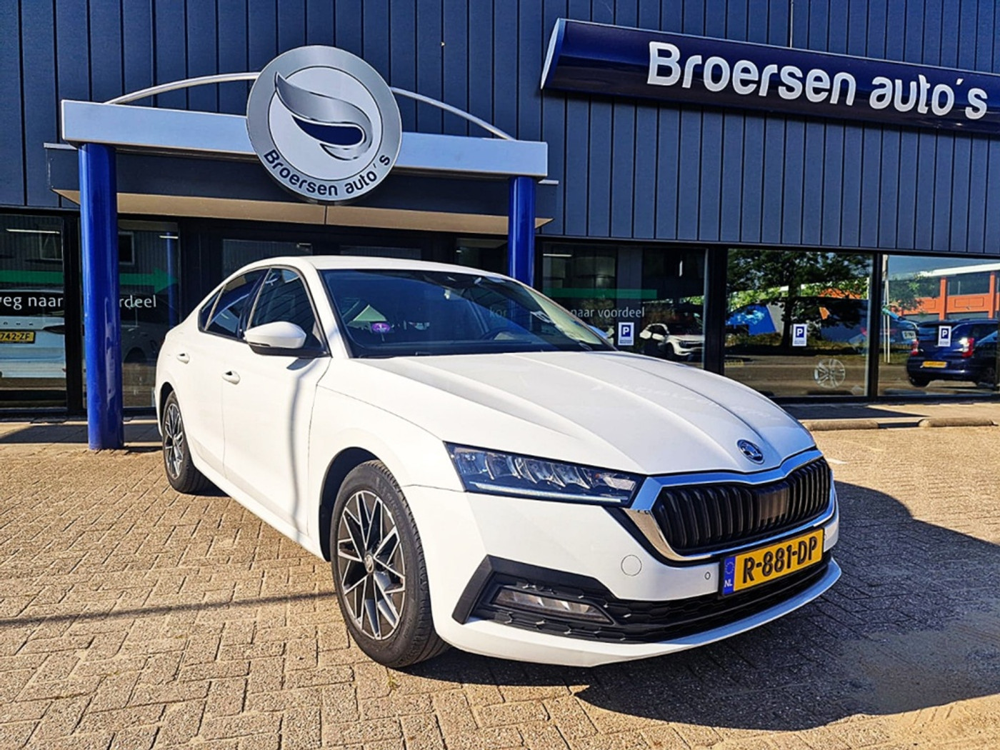 Skoda Octavia 1.5 TSI First Edition | 150PK | 1e eigenaar | Apple / Android | Camera | 2020 - voorkant