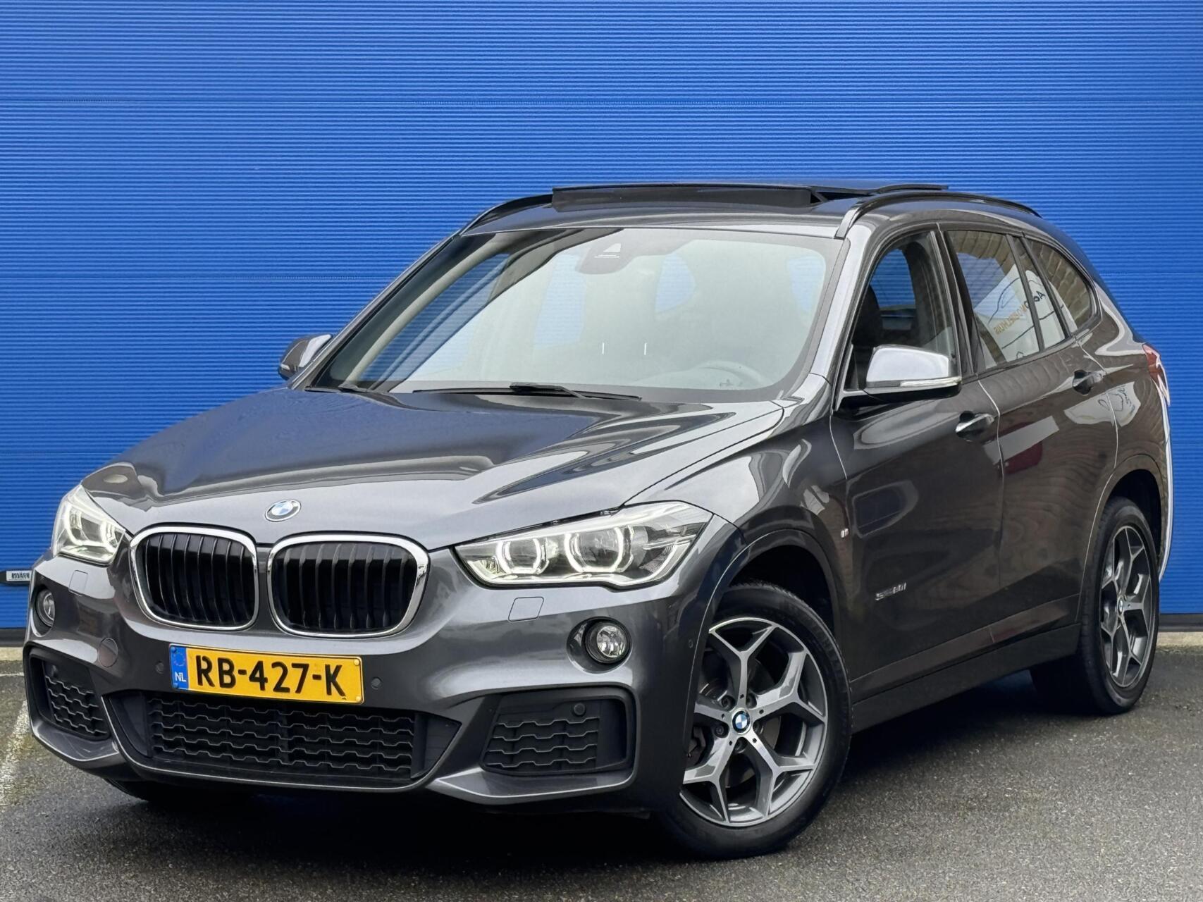 BMW X1 Sdrive20i sDrive20i High Executive | M-Sport | Panoramadak | Stoelverwarming 2017 - voorkant