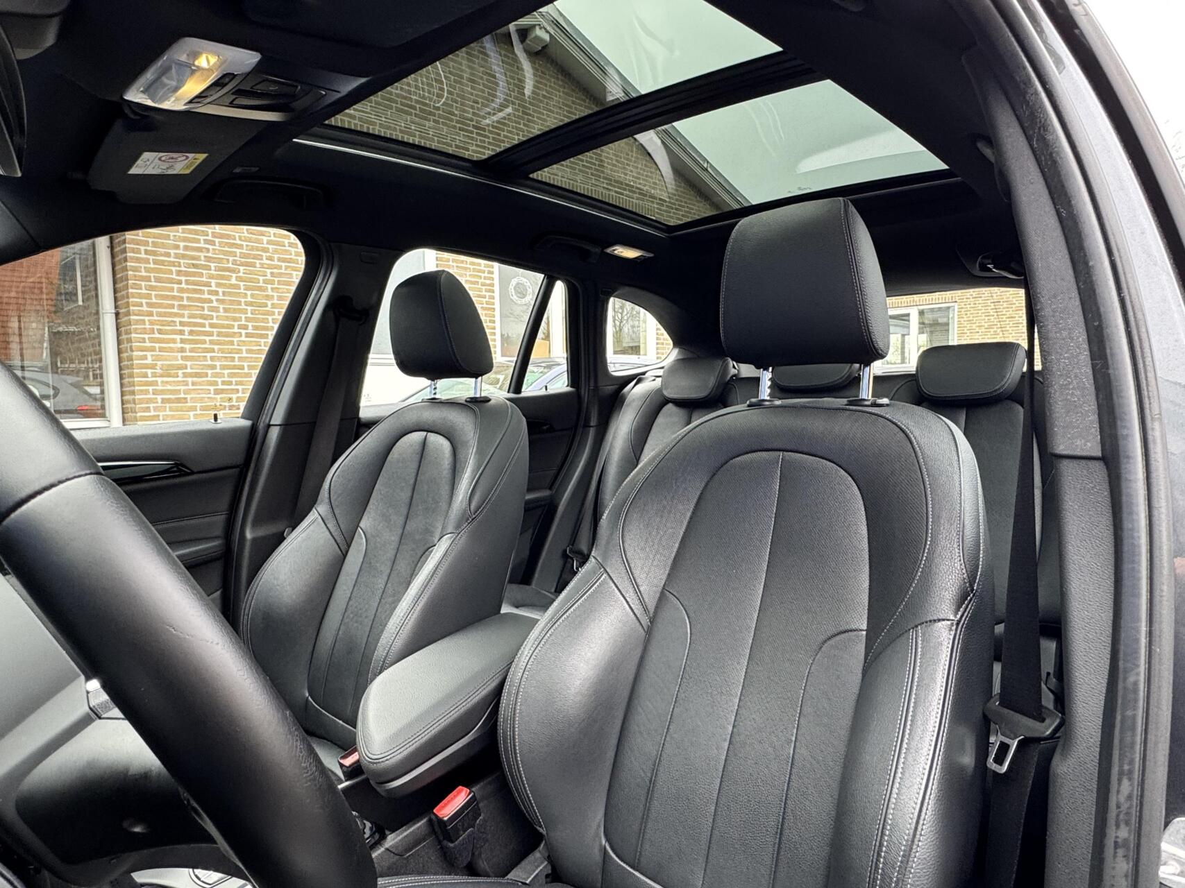 Foto van BMW X1 Sdrive20i