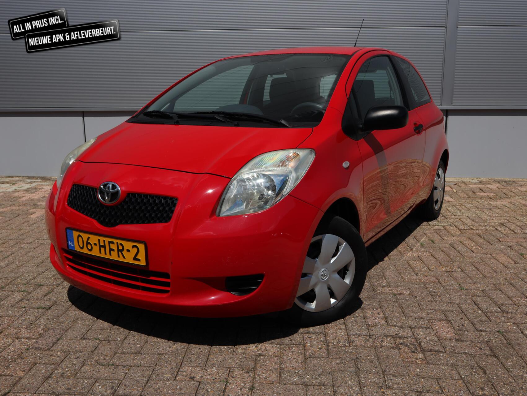 Toyota Toyota Yaris 1.0 VVTi + (Vol Opties) 2008 - voorkant