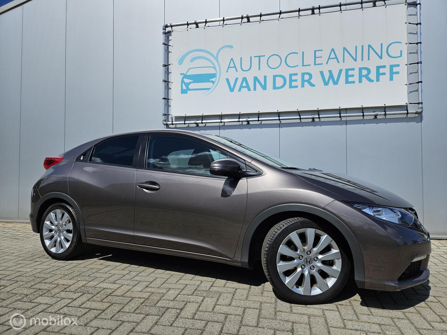 Honda Civic 5dr 1.8 Sport 2013 - voorkant
