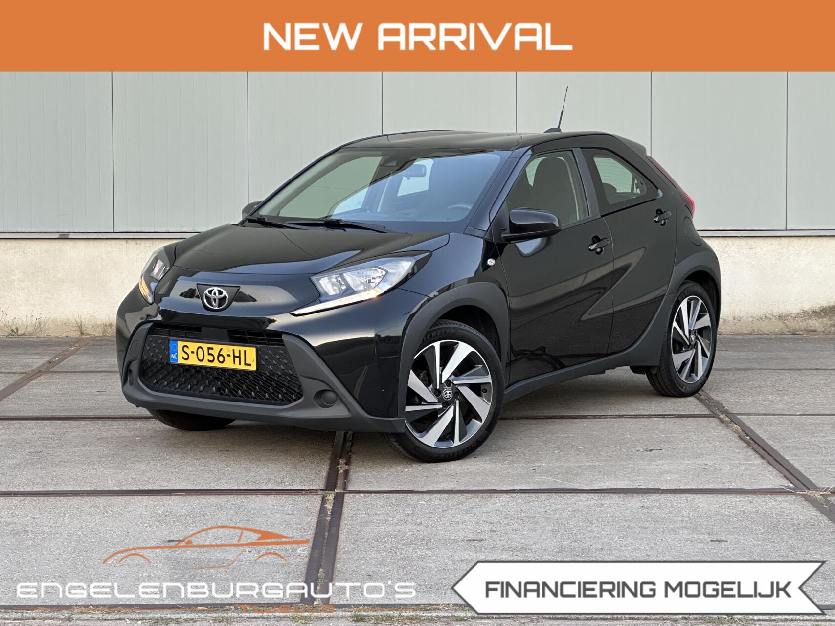 Toyota Toyota Aygo X 1.0 VVT-i MT Play carplay, nieuwe apk! 2023 - voorkant