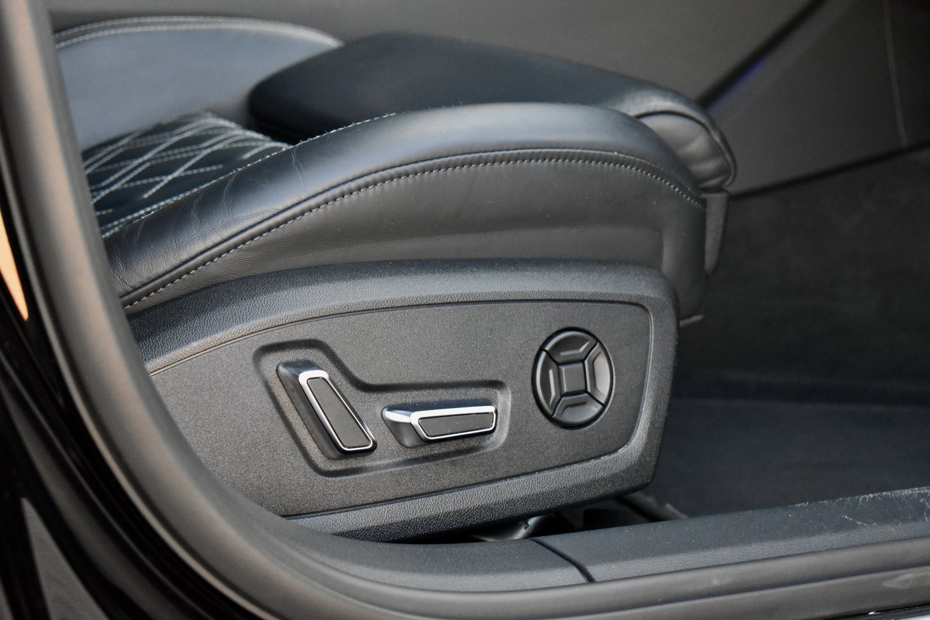 Foto van Audi A6 Avant 55 TFSI E