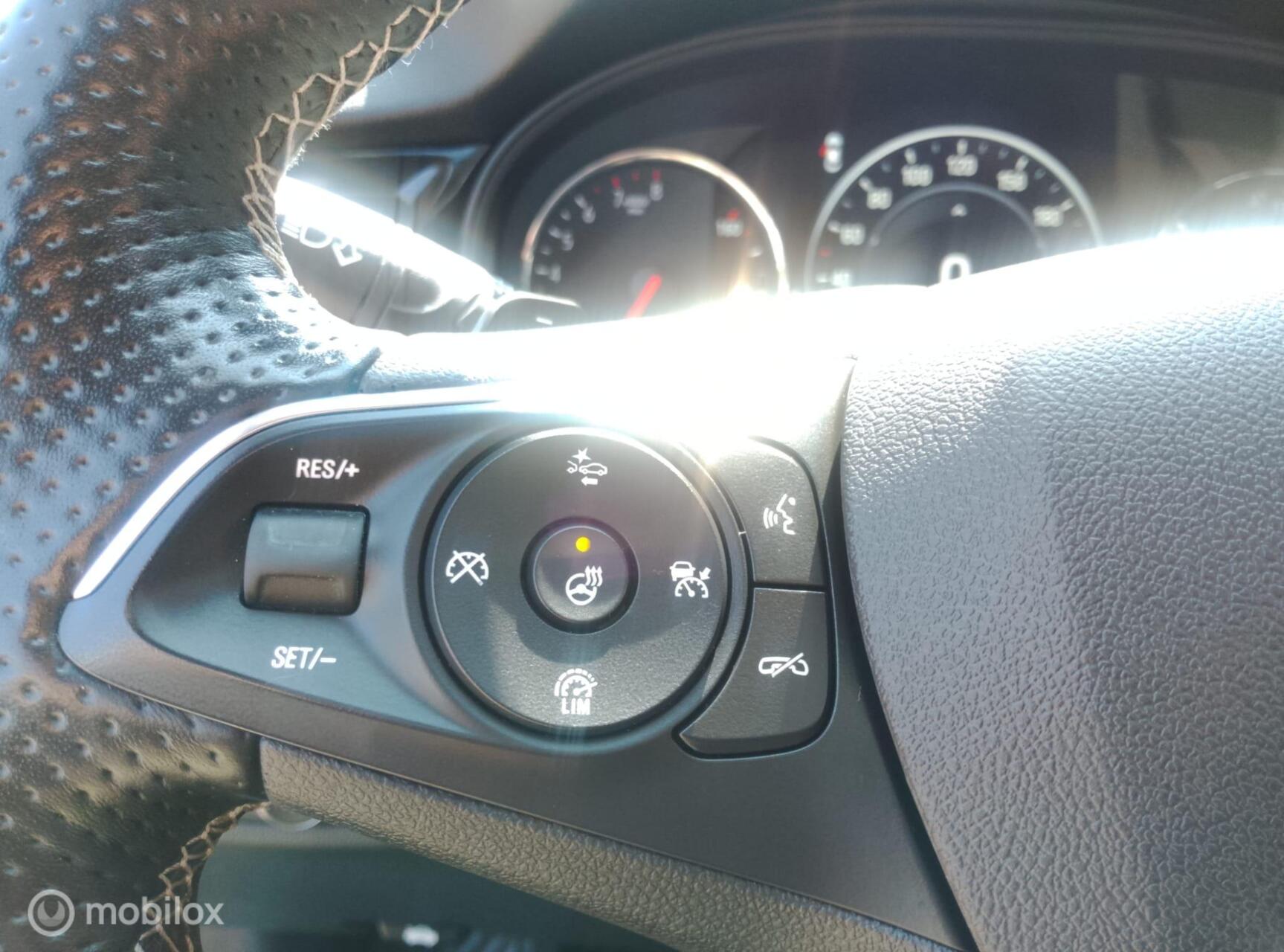 Foto van Opel Insignia Grand Sport